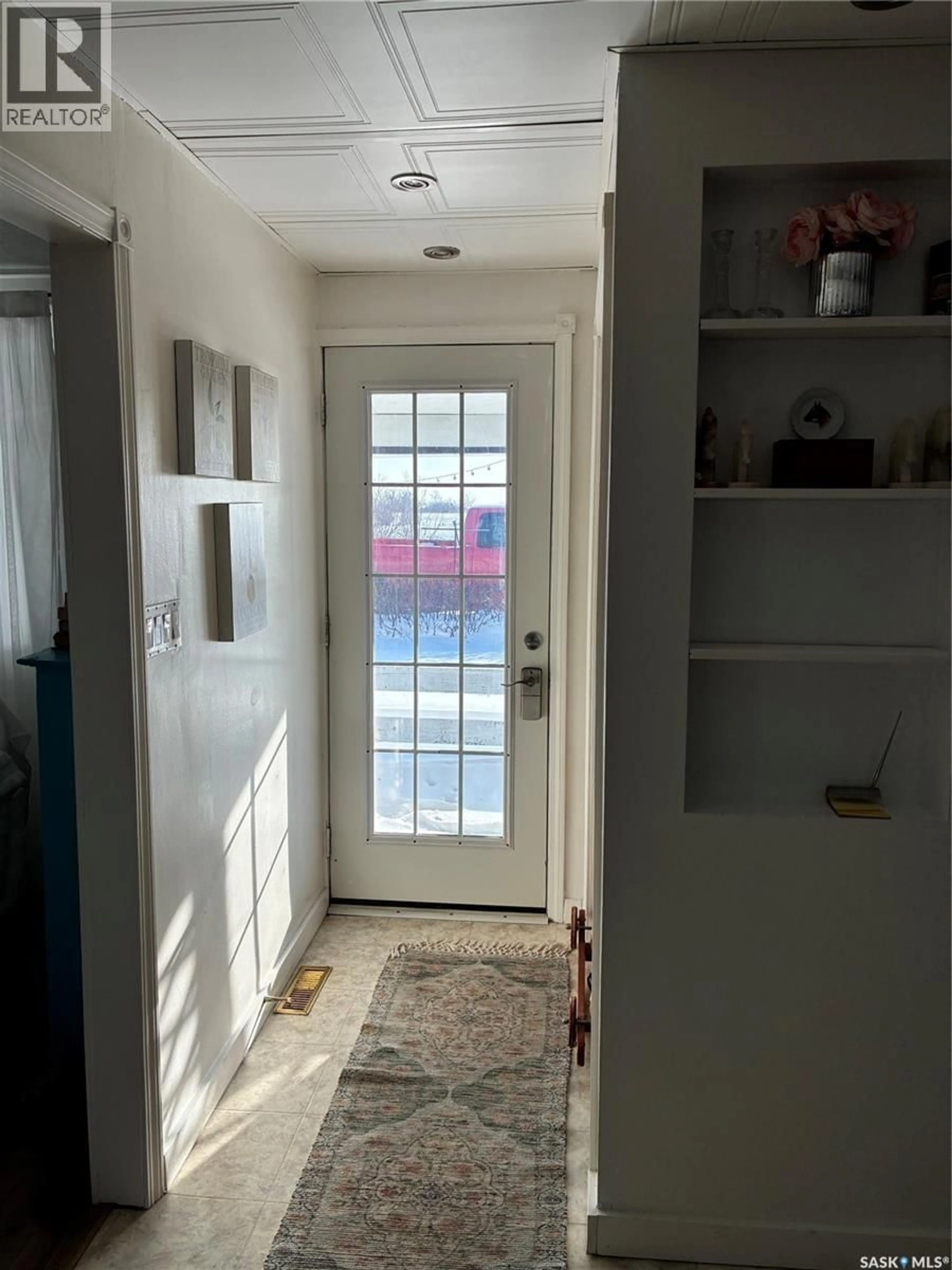 Indoor entryway for BARRE ACREAGE, Wolverine Rm No. 340 Saskatchewan S0K1W0