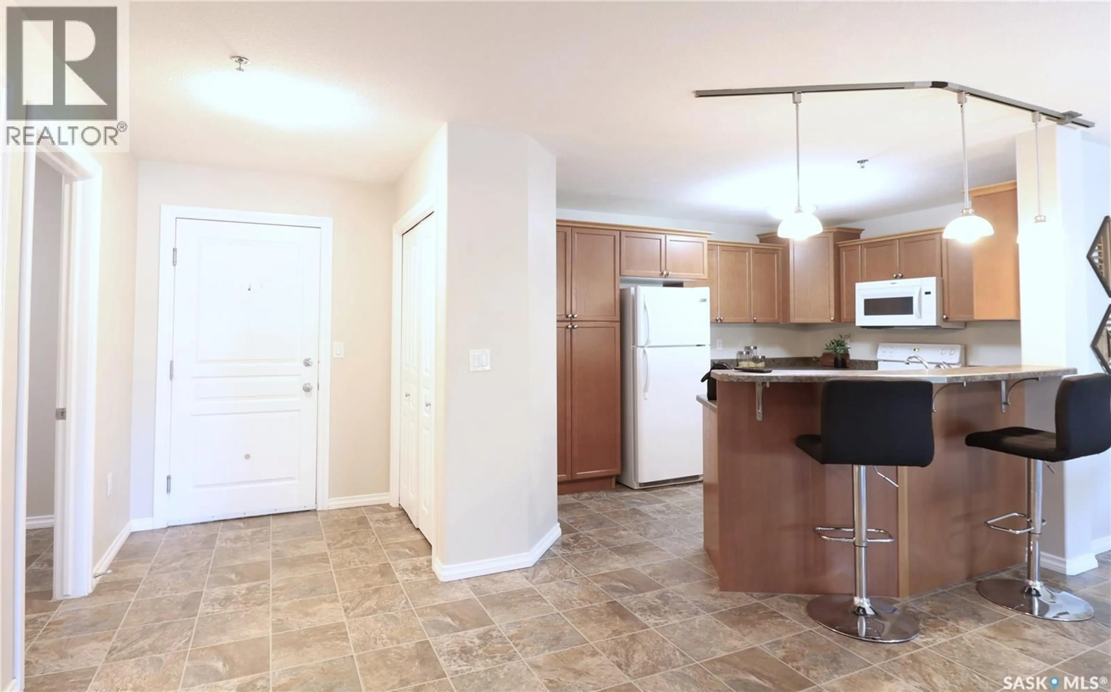 Standard kitchen, unknown for 306 - 6345 ROCHDALE BOULEVARD, Regina Saskatchewan S4X2X4