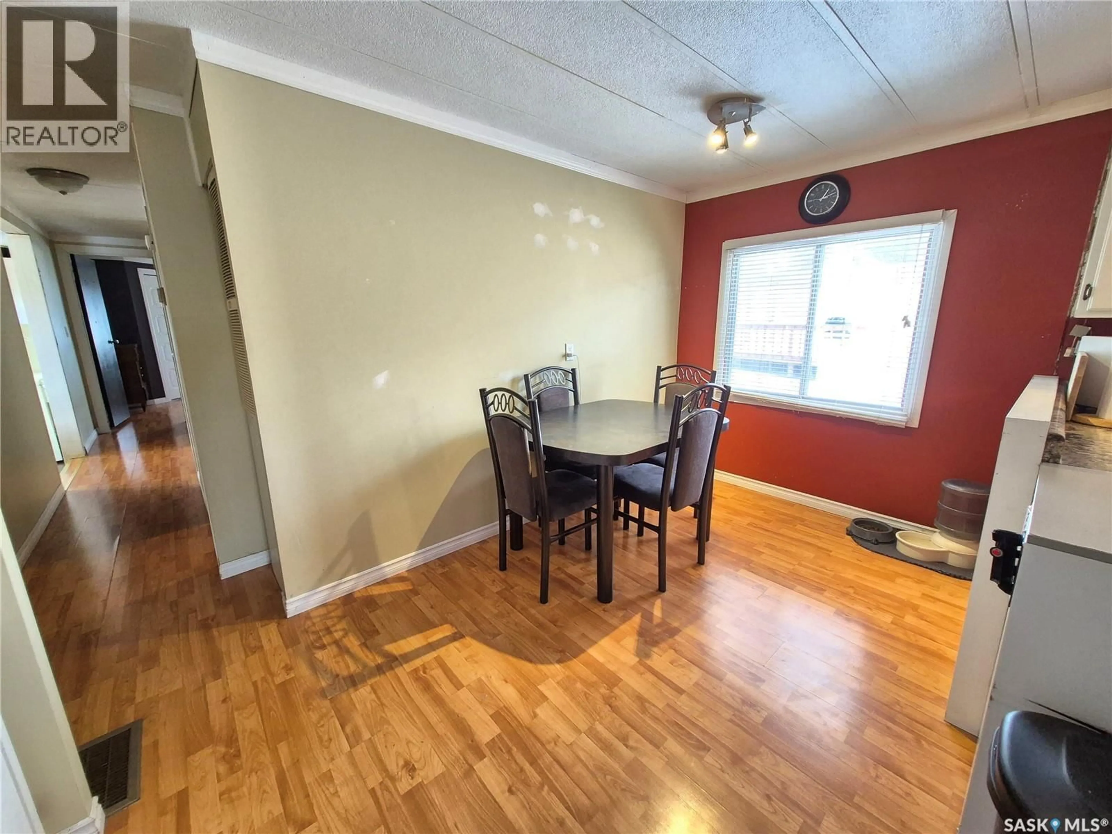 A pic of a room for 129 17TH STREET, Weyburn Saskatchewan S4H2N3