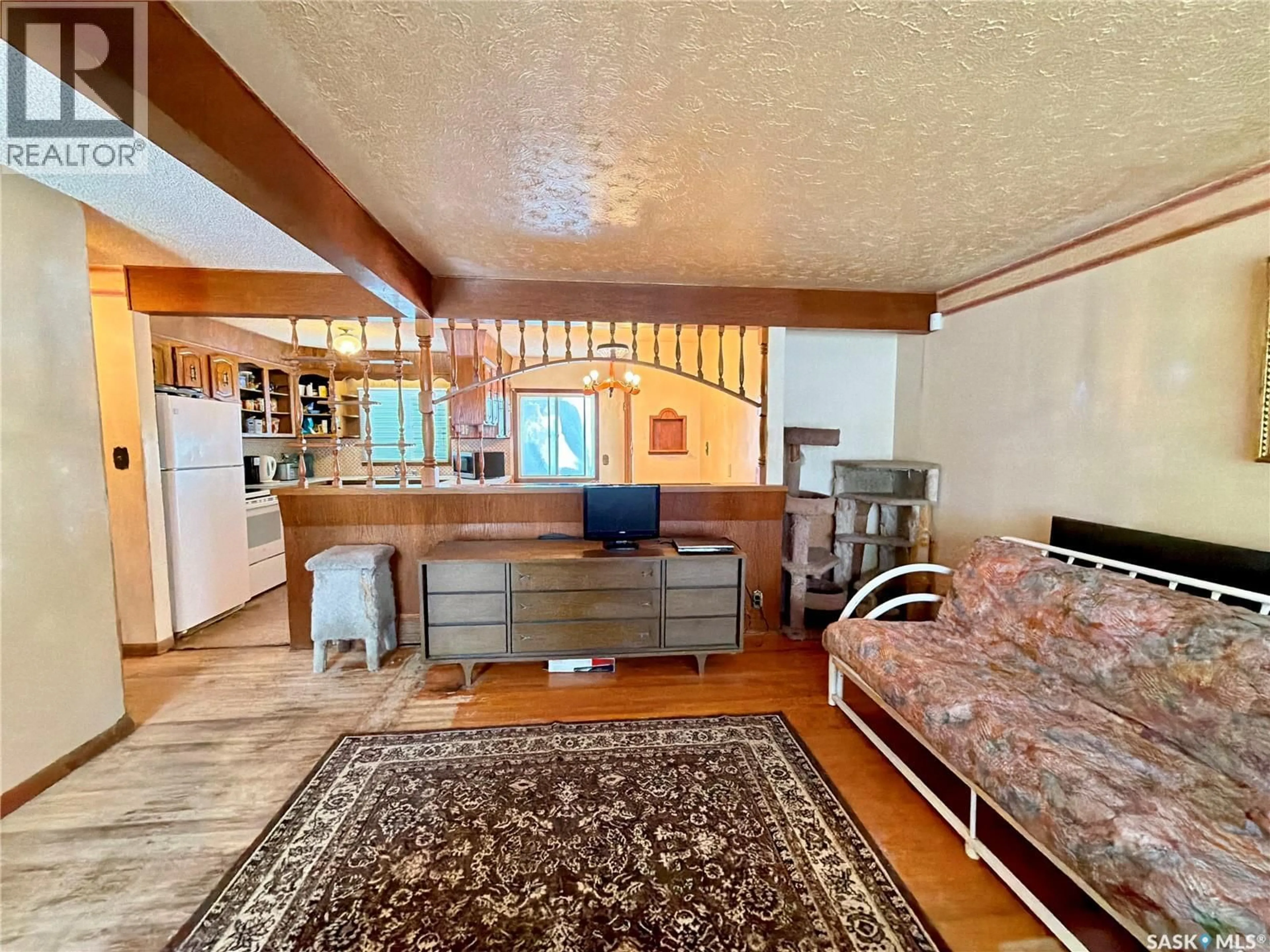 Unknown for 639 MCINTOSH STREET, Regina Saskatchewan S4T5B3