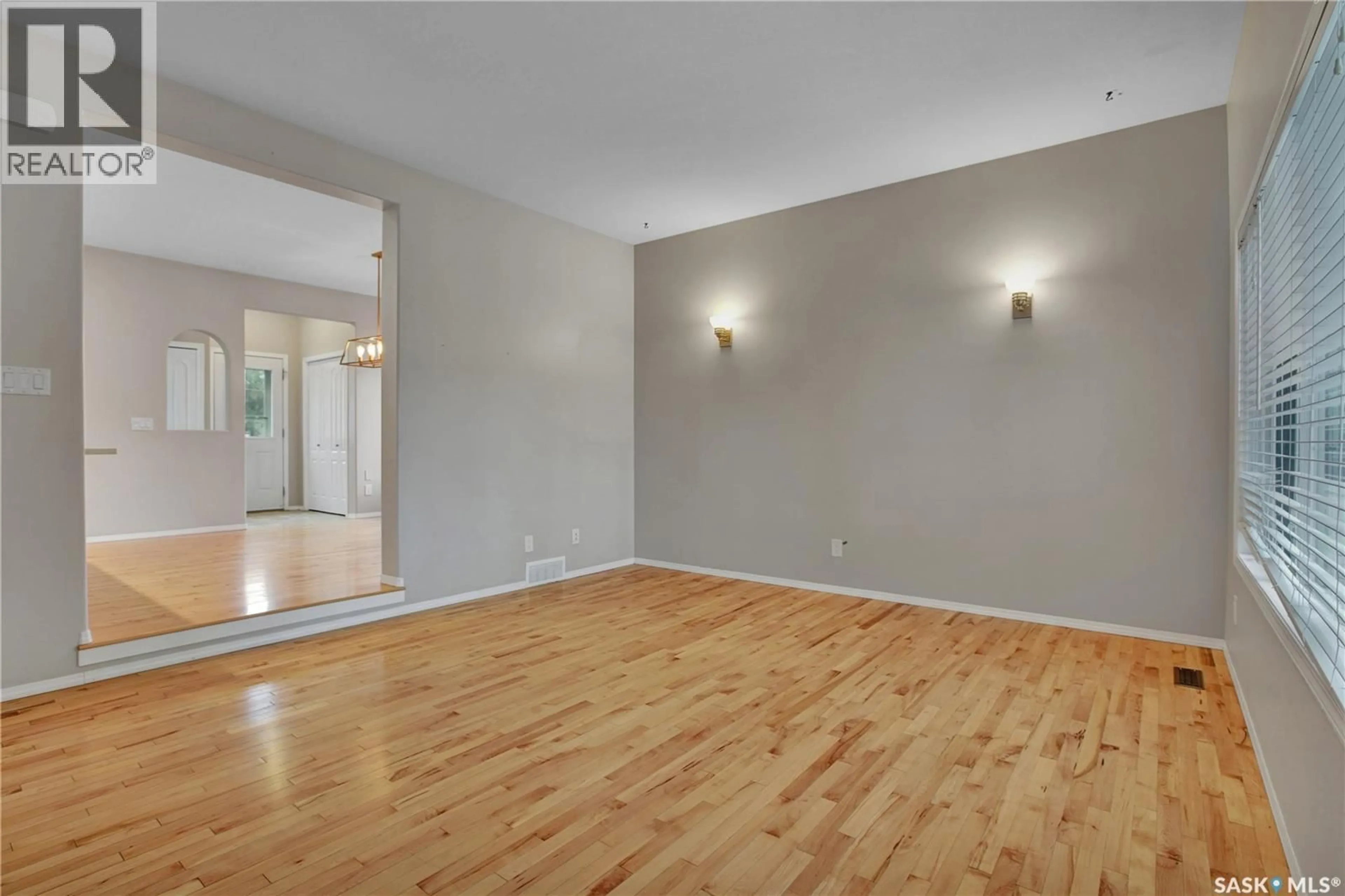 A pic of a room for 202 2ND STREET, Saskatoon Saskatchewan S7H1N6