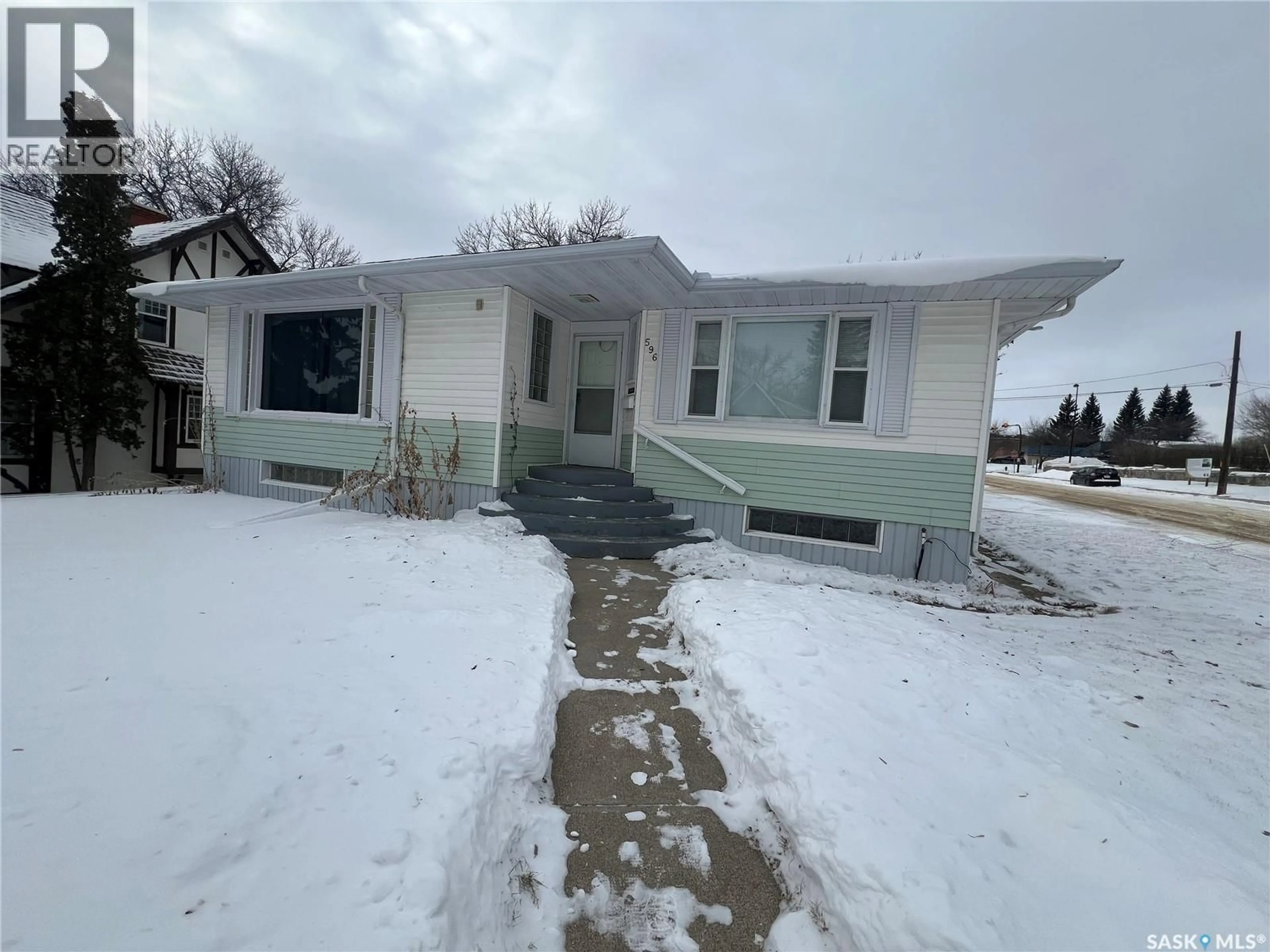 Unknown for 596 1ST AVENUE, Swift Current Saskatchewan S9H2B7