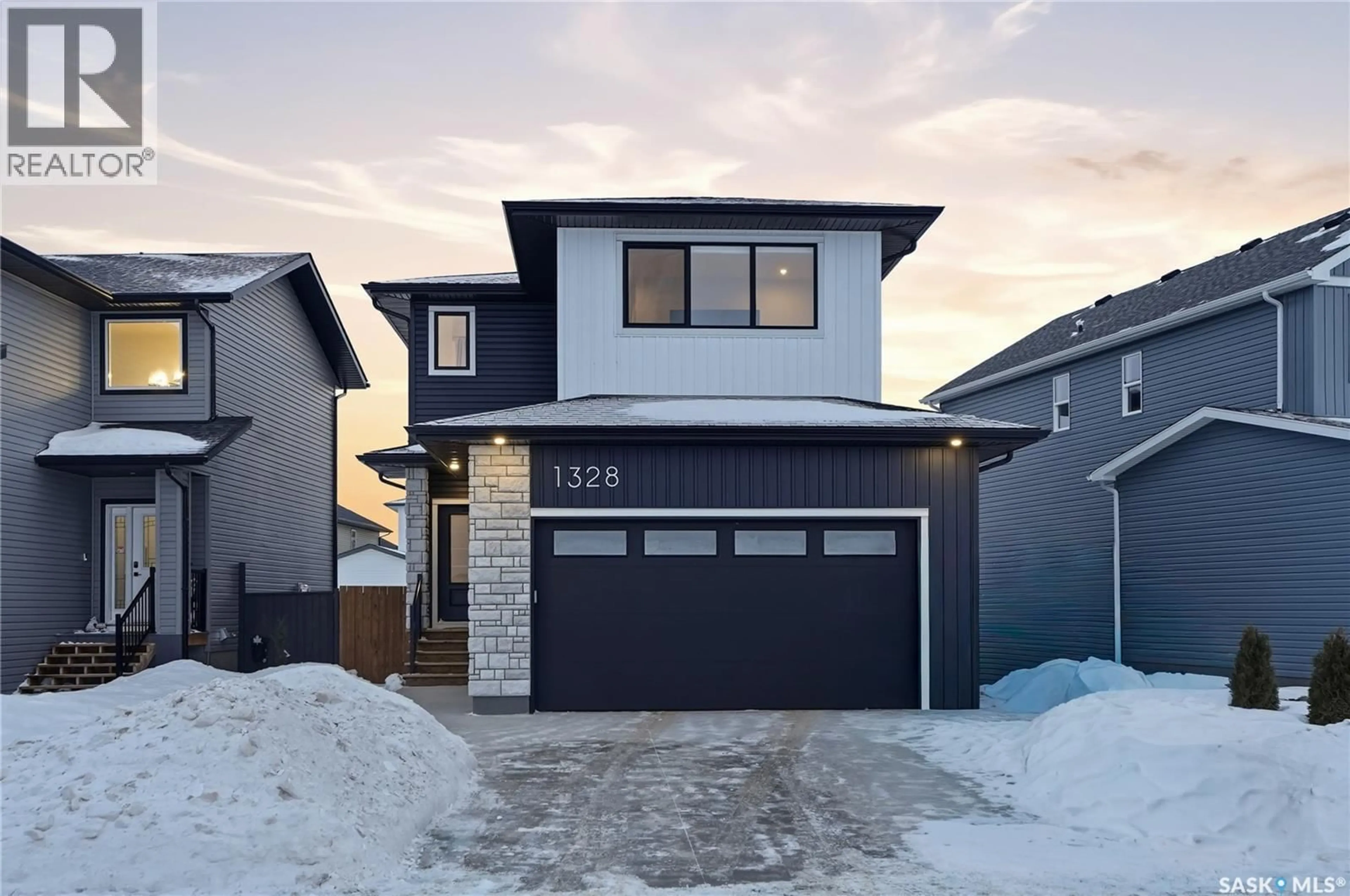 Unknown for 1328 PARR HILL DRIVE, Martensville Saskatchewan S0K2T1