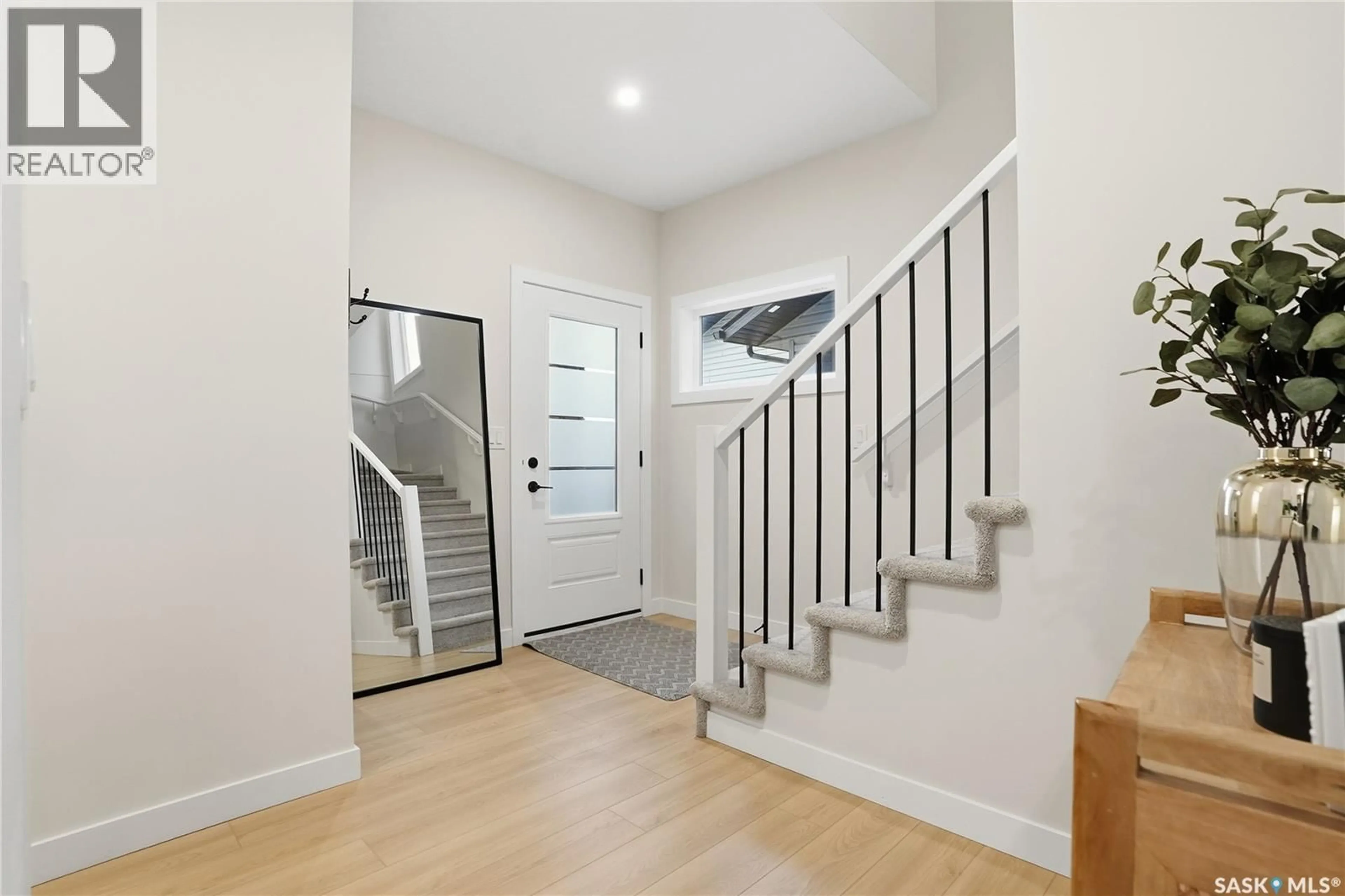 Unknown for 1328 PARR HILL DRIVE, Martensville Saskatchewan S0K2T1