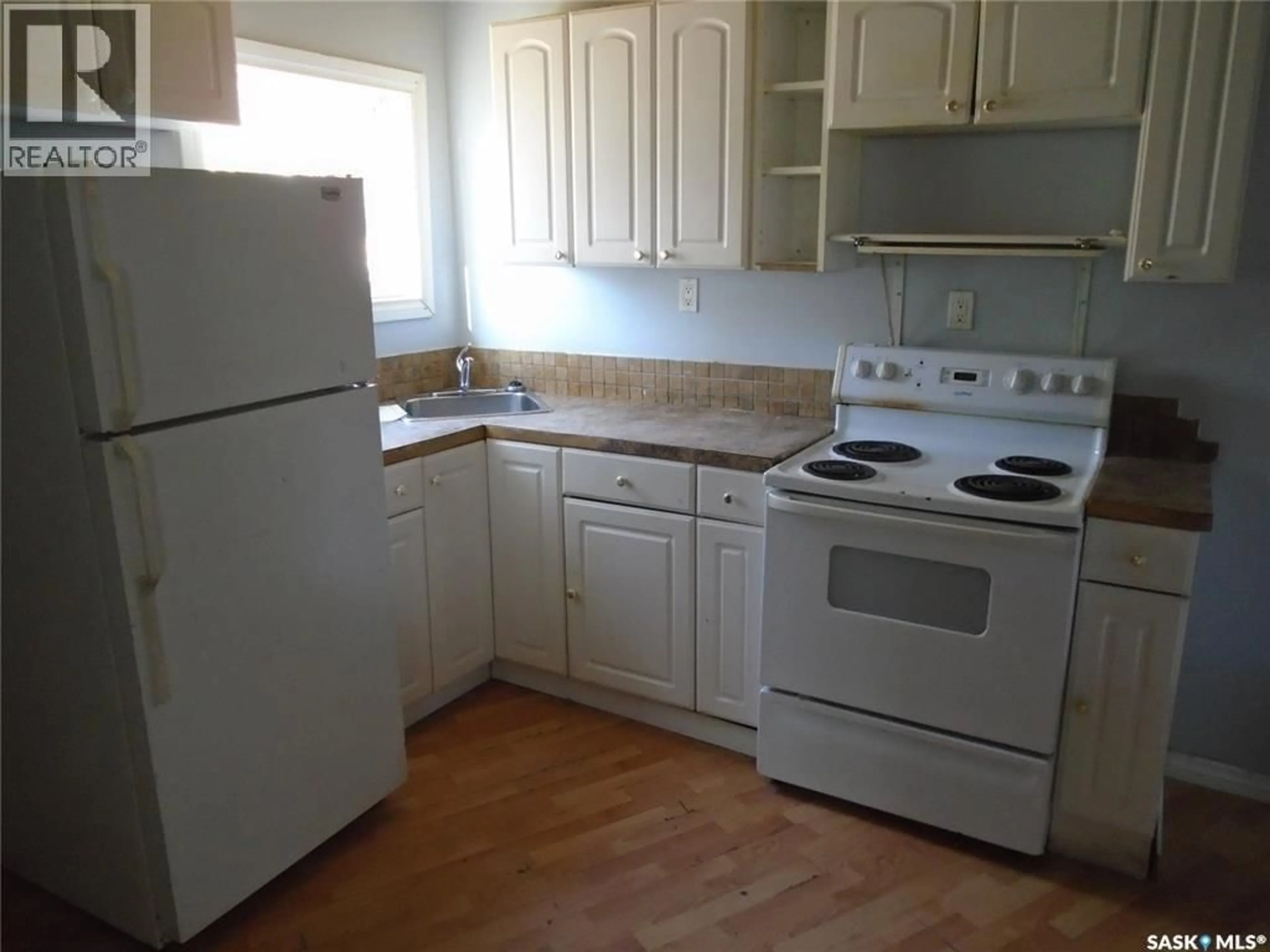 Standard kitchen, unknown for 1218 CAMERON STREET, Regina Saskatchewan S4T2T1
