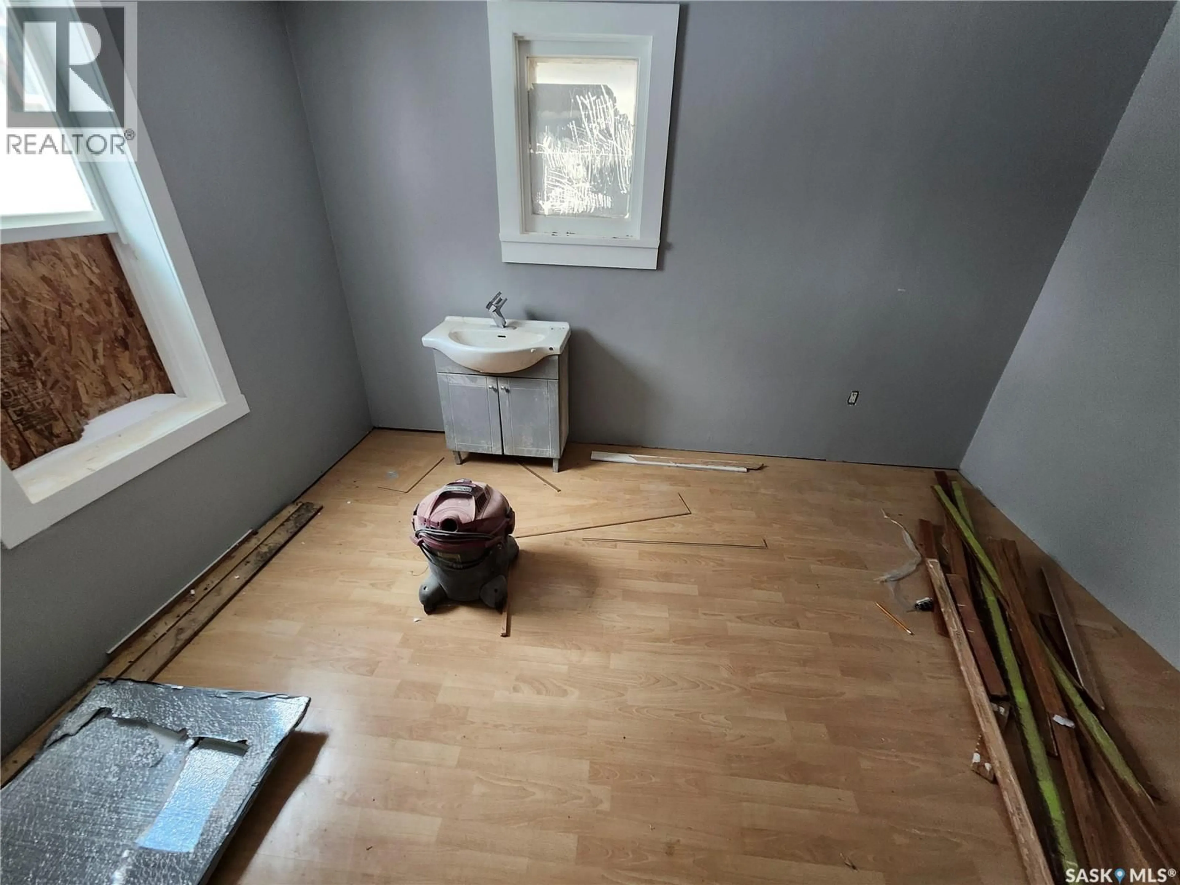 A pic of a room for 1218 CAMERON STREET, Regina Saskatchewan S4T2T1