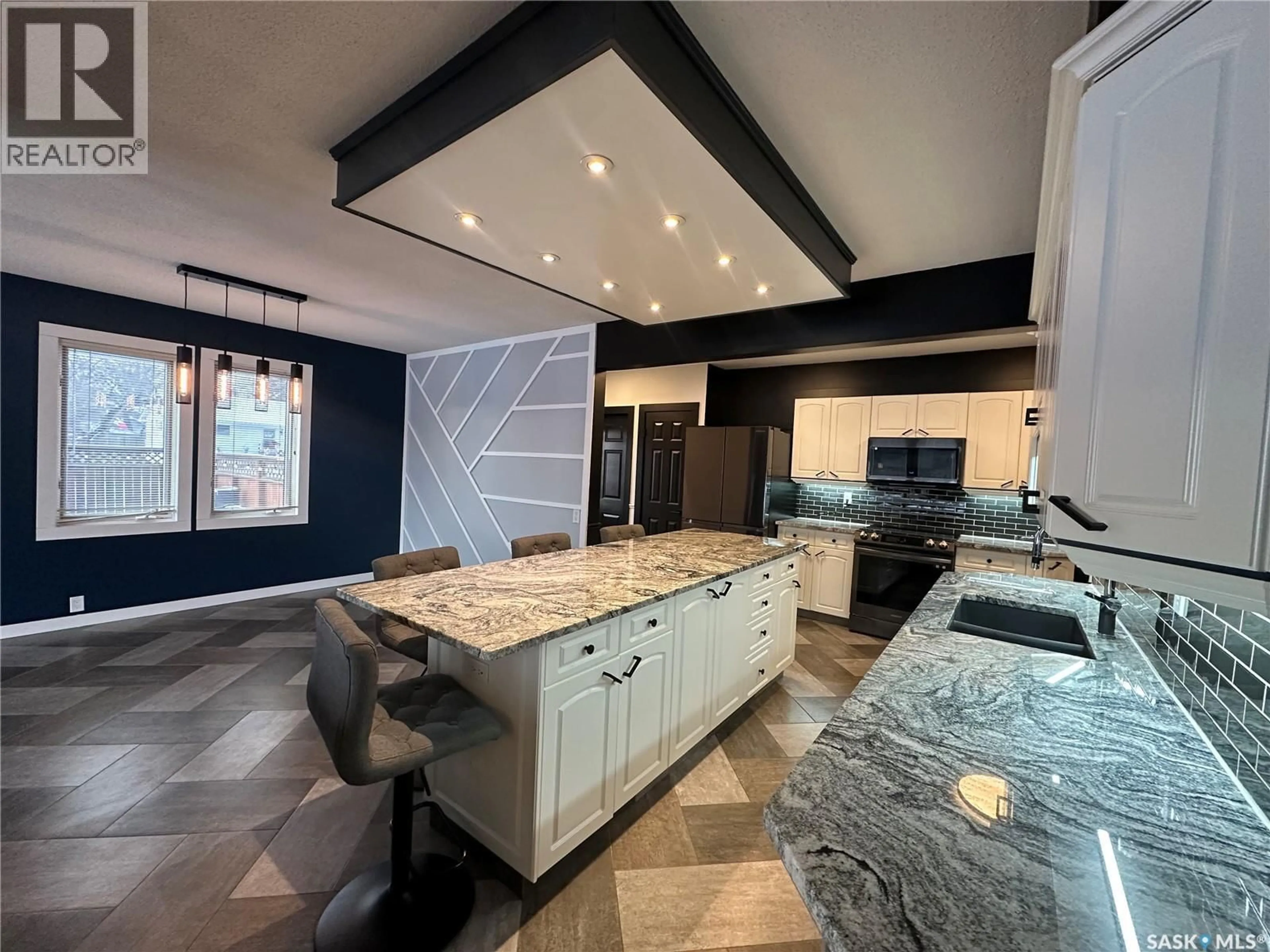 Contemporary kitchen, ceramic/tile floor for 801 5TH AVENUE, Whitewood Saskatchewan S0G5C0