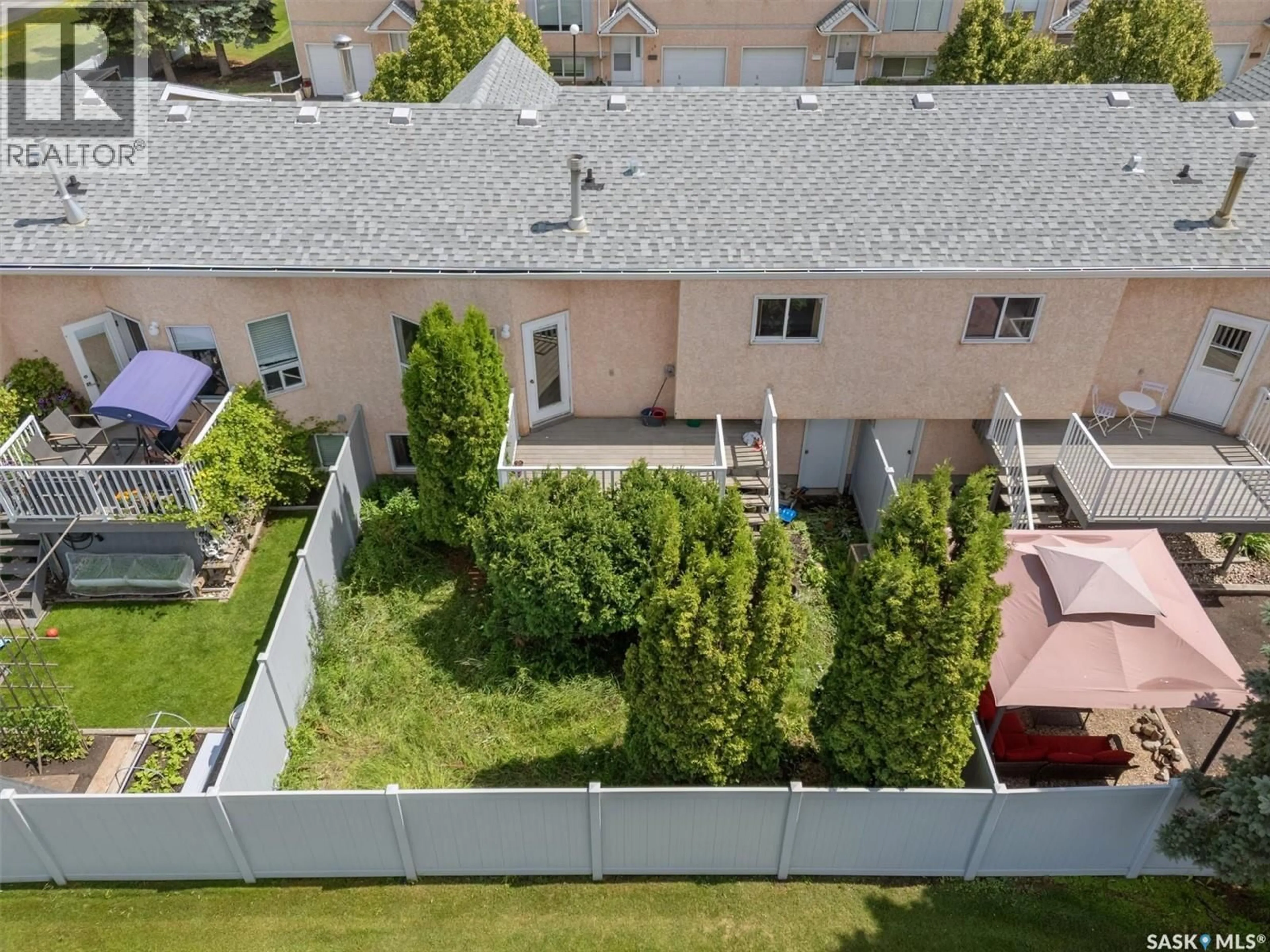 A pic from outside/outdoor area/front of a property/back of a property/a pic from drone, city buildings view from balcony for 107 - 610 PEREHUDOFF CRESCENT, Saskatoon Saskatchewan S7N4H5
