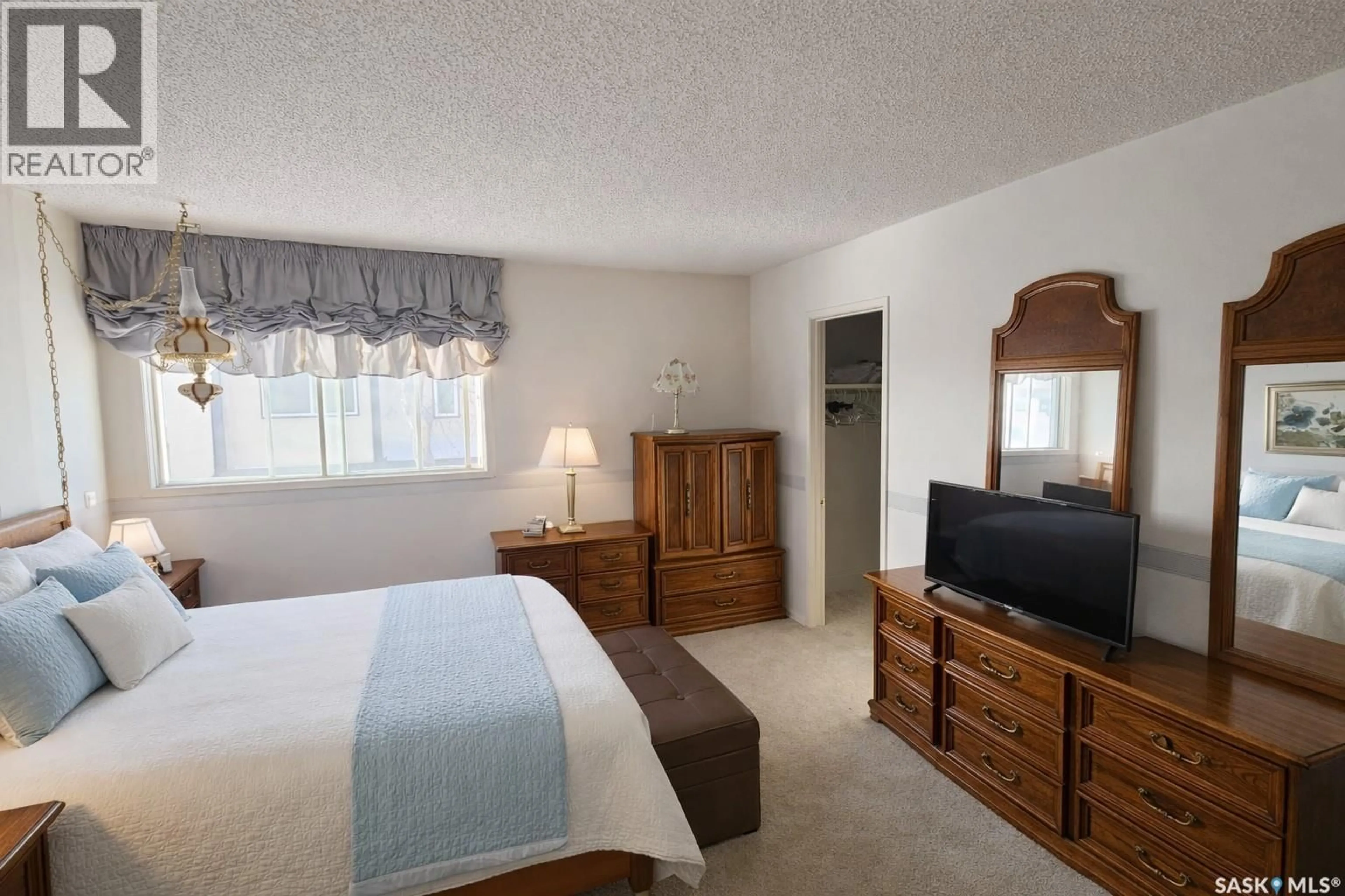 A pic of a room for 5003 NEWPORT ROAD, Regina Saskatchewan S4S7A5