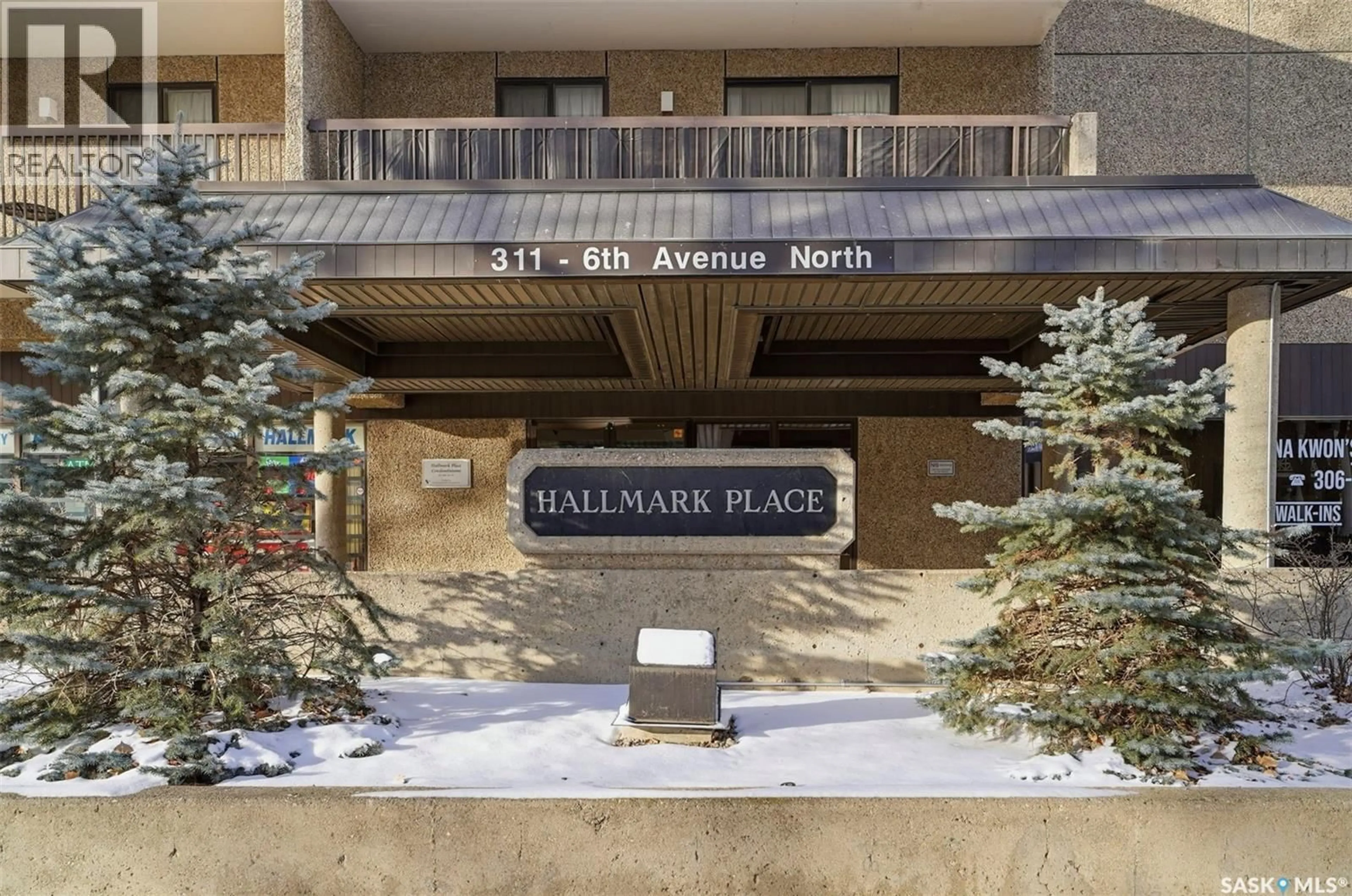 Indoor entryway for 311 - 2505 6TH AVENUE, Saskatoon Saskatchewan S7K7A9