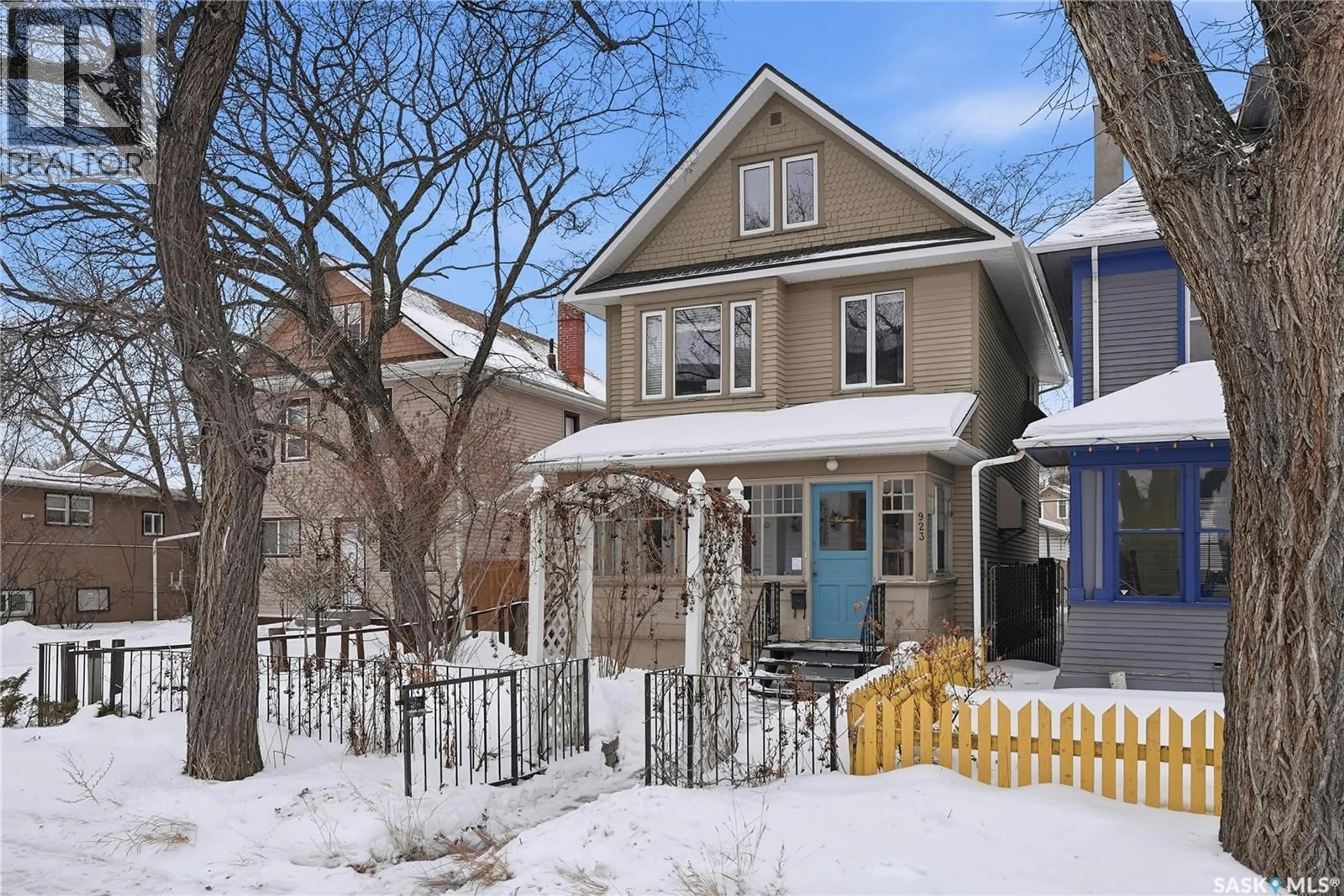 Unknown for 923 7TH AVENUE, Saskatoon Saskatchewan S7K2V7