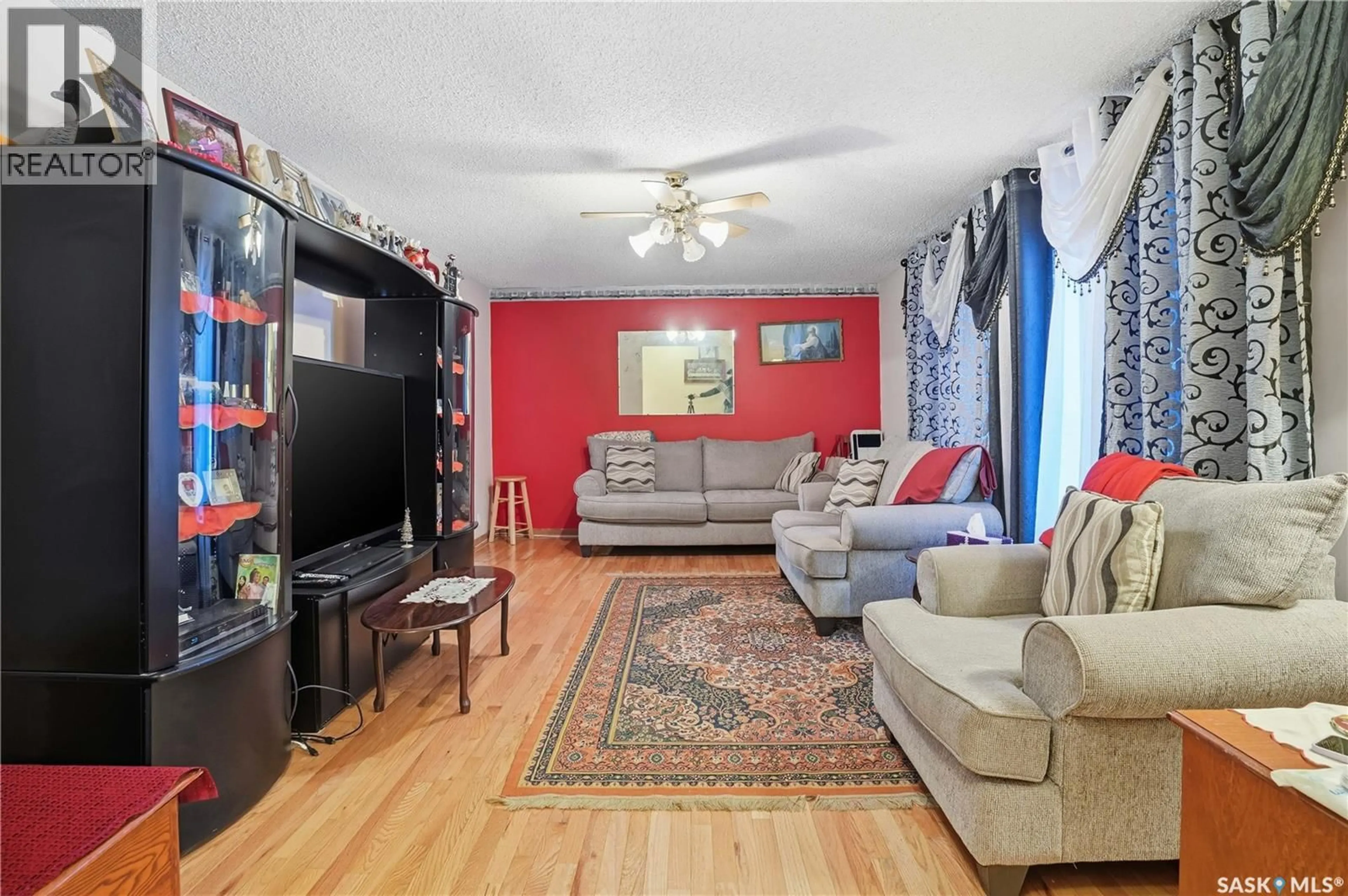 Living room with furniture, unknown for 4111 MCPHAIL AVENUE, Regina Saskatchewan S4S1G1