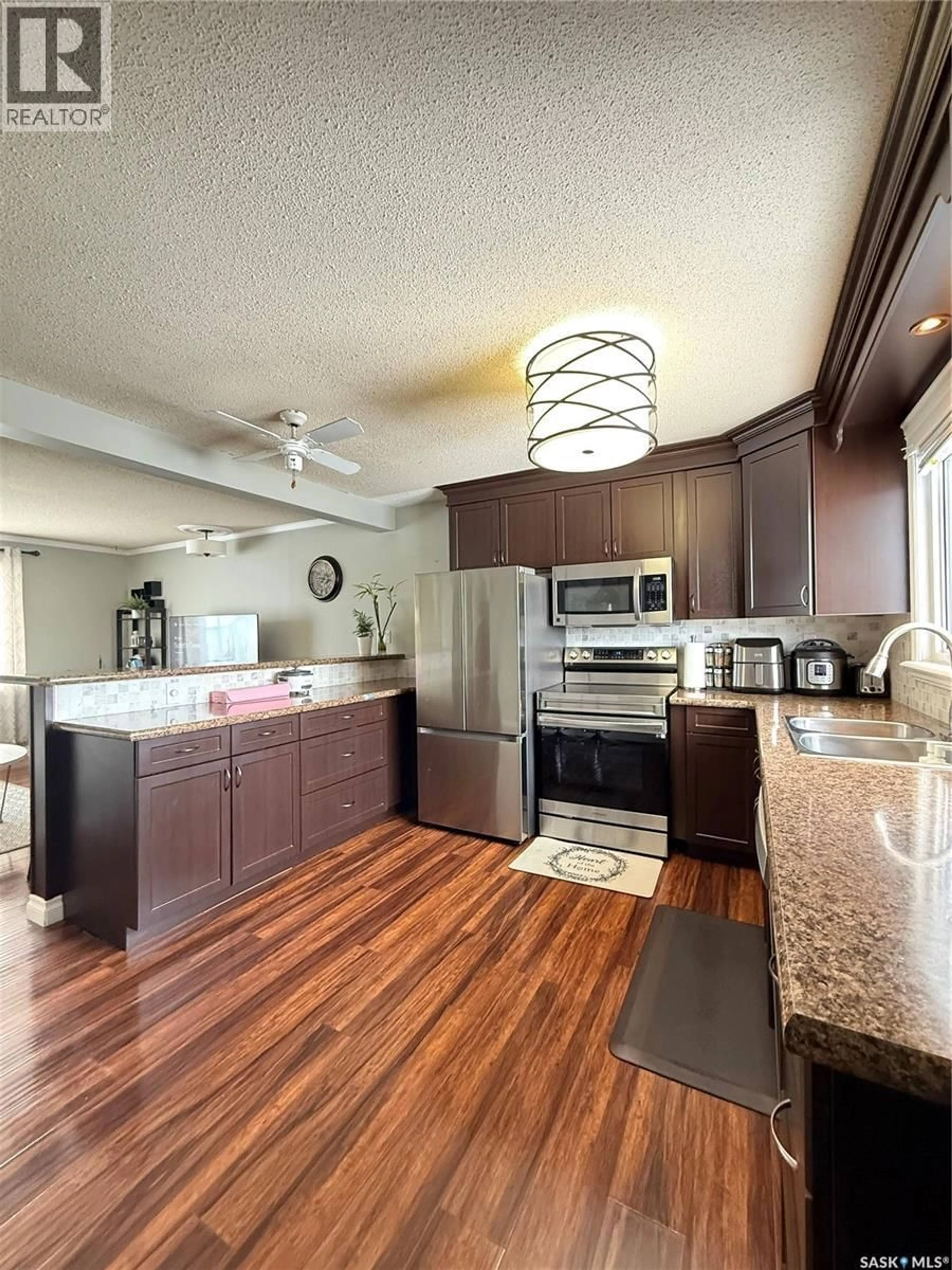 Open concept kitchen, unknown for 35 COLLACOTT DRIVE, Yorkton Saskatchewan S3N3E5