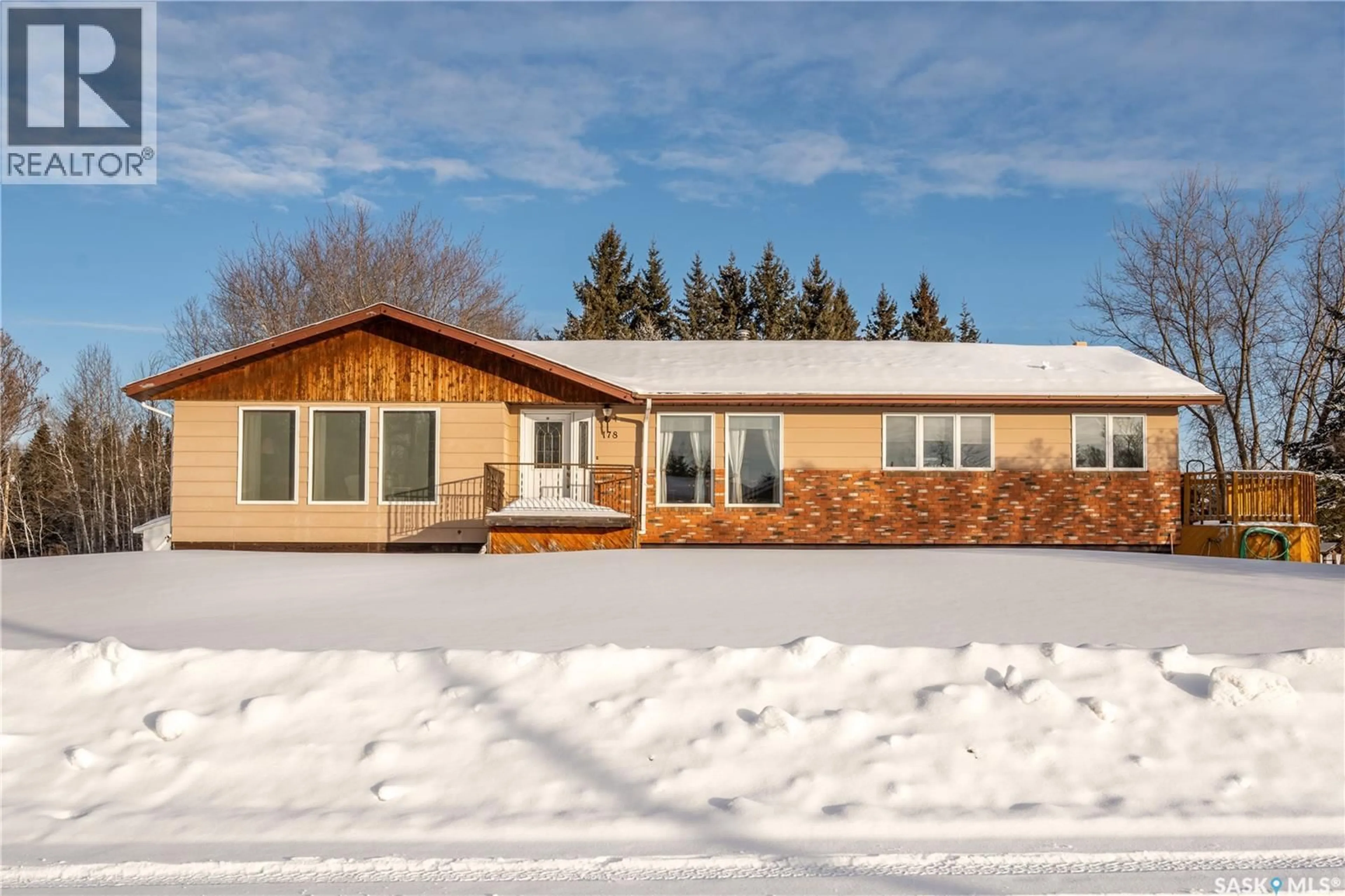 Home with vinyl exterior material, building for 178 4TH STREET, Pierceland Saskatchewan S0M2X0