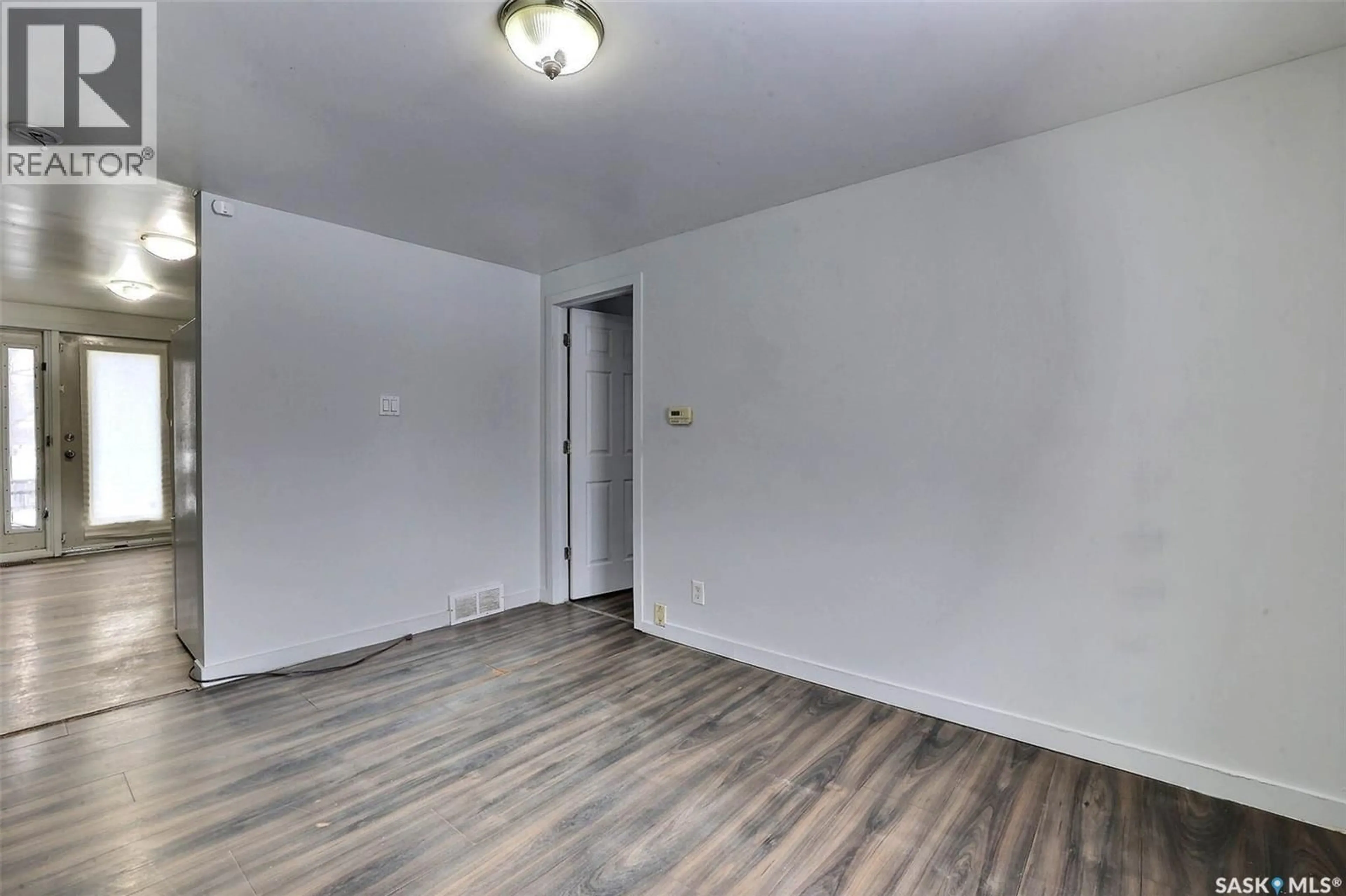 A pic of a room for 370 WASCANA STREET, Regina Saskatchewan S4R4H9