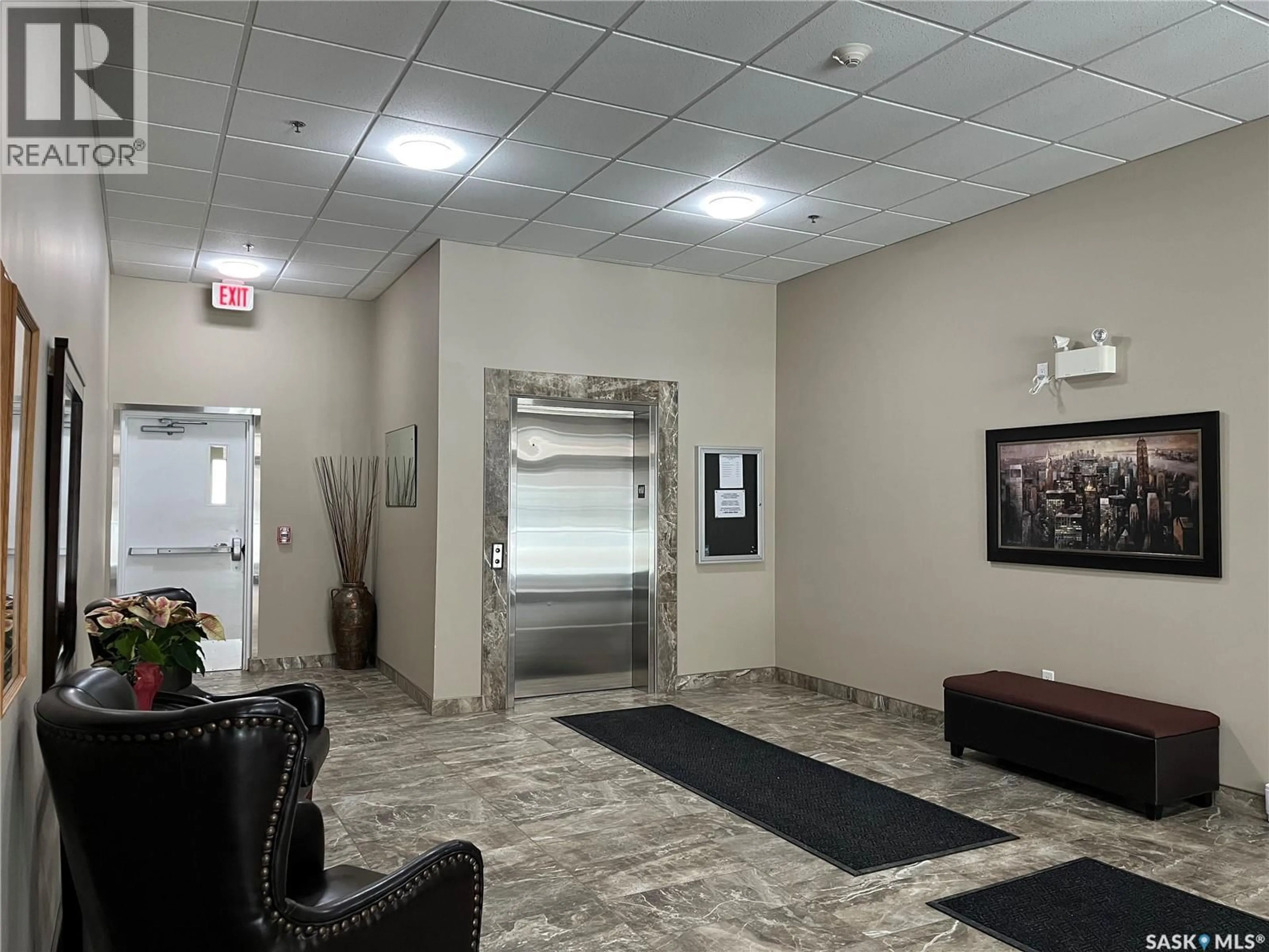 Lobby for 320 1715 BADHAM BOULEVARD, Regina Saskatchewan S4P0M9
