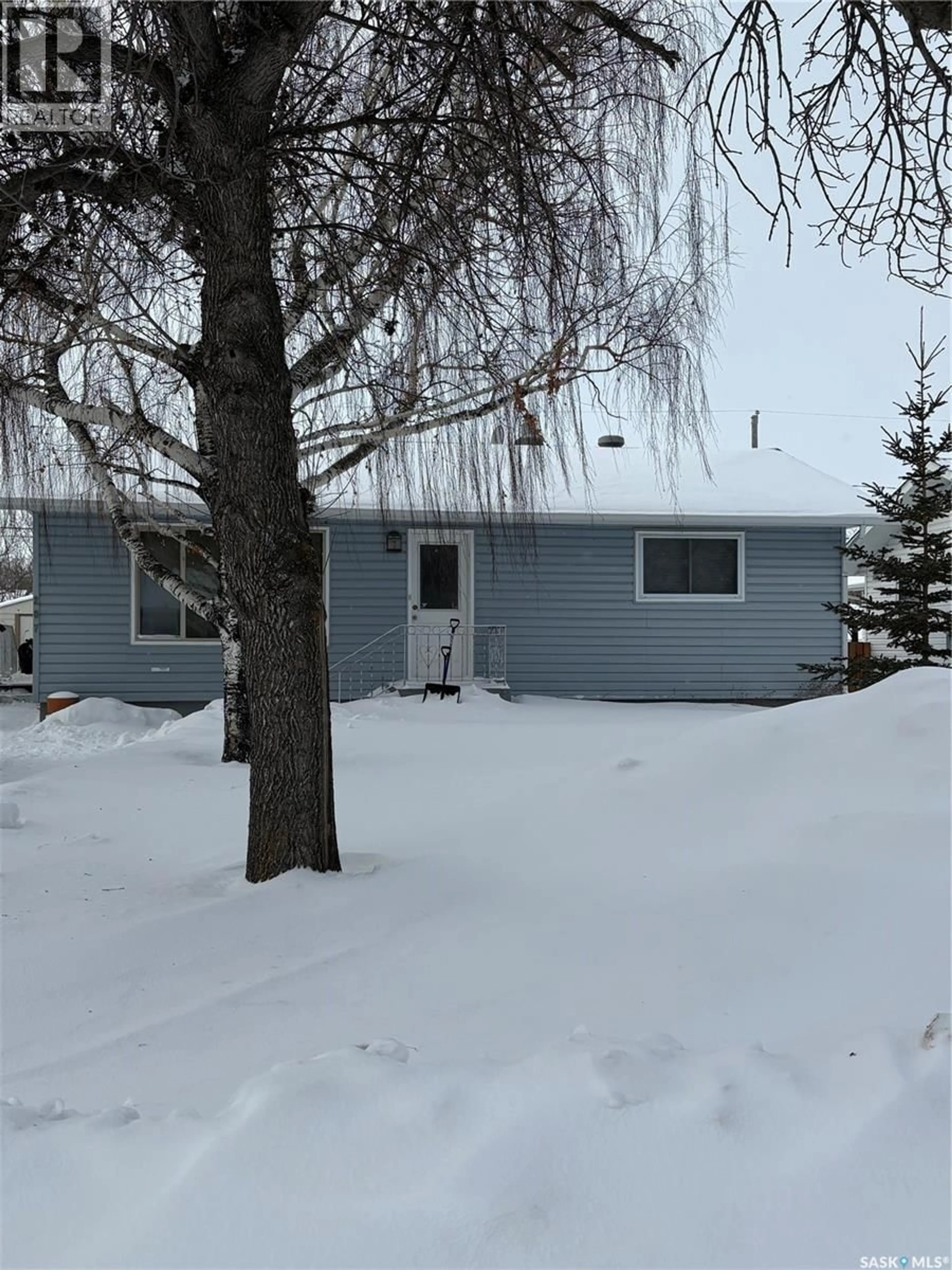 Unknown for 207 3RD STREET, Ituna Saskatchewan S0A1N0
