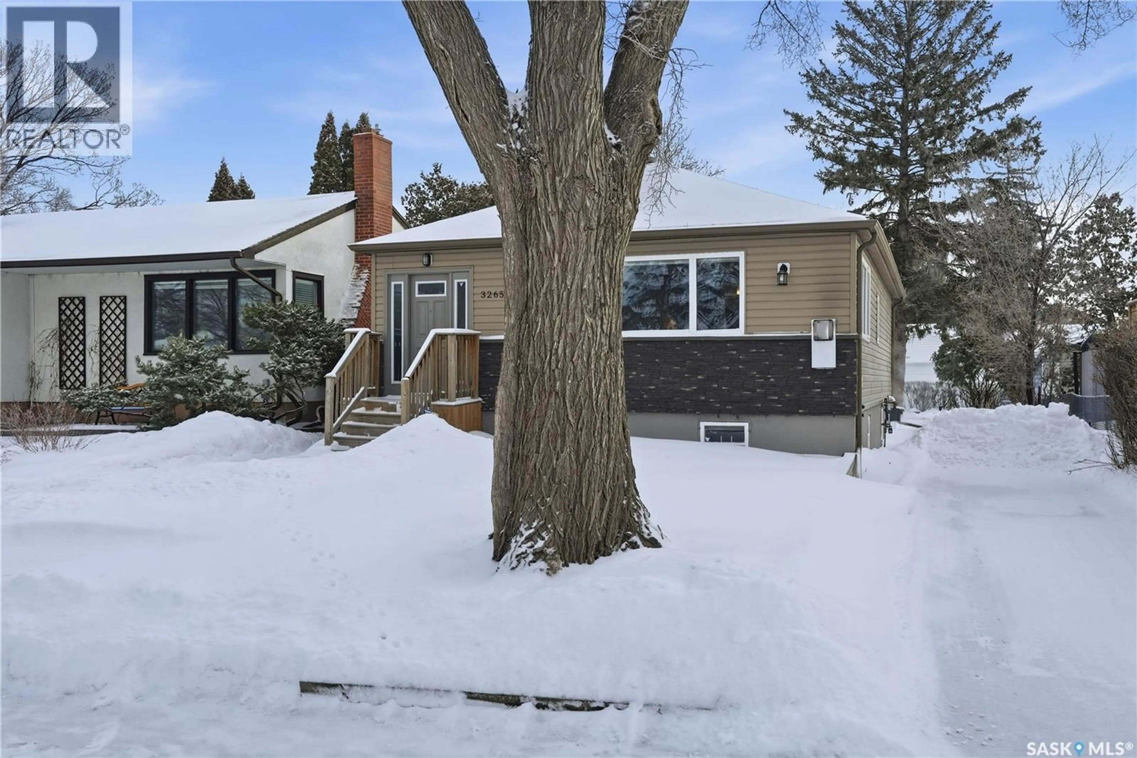 Unknown for 3265 ROBINSON STREET, Regina Saskatchewan S4S1V8