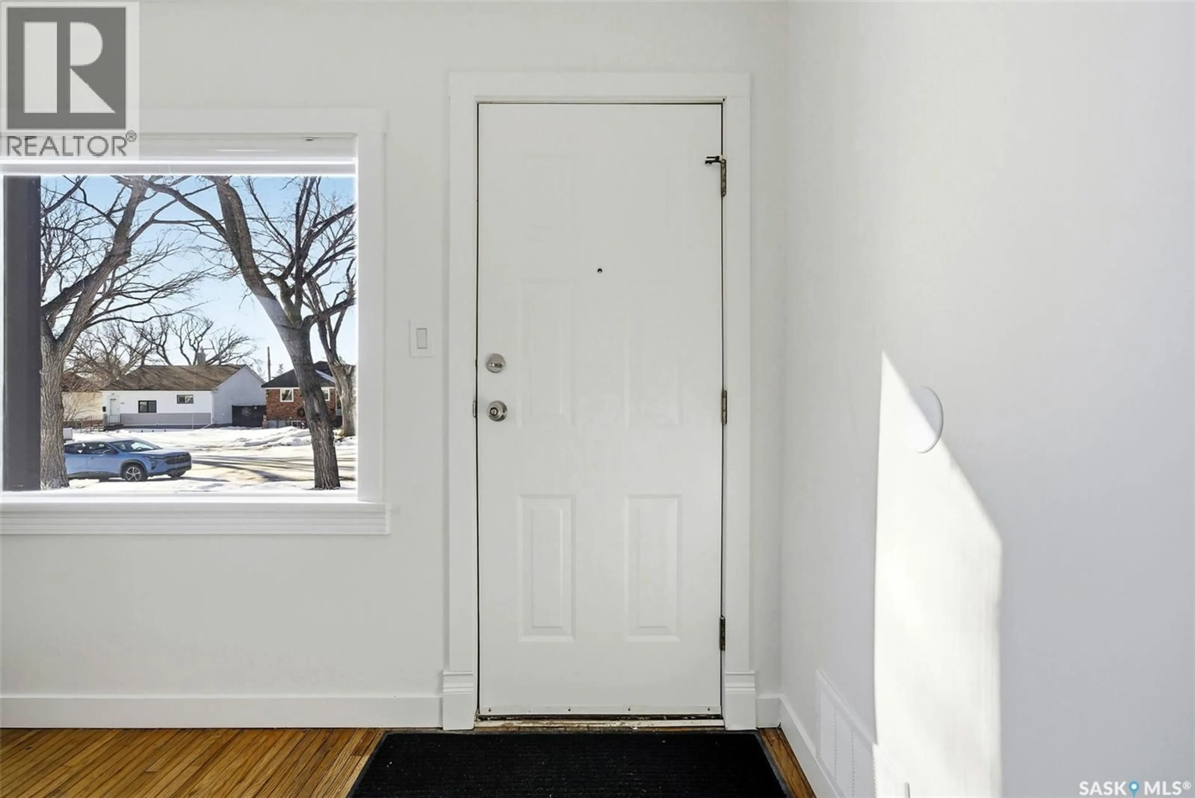 Indoor entryway for 1435 FORGET STREET, Regina Saskatchewan S4T4Y4