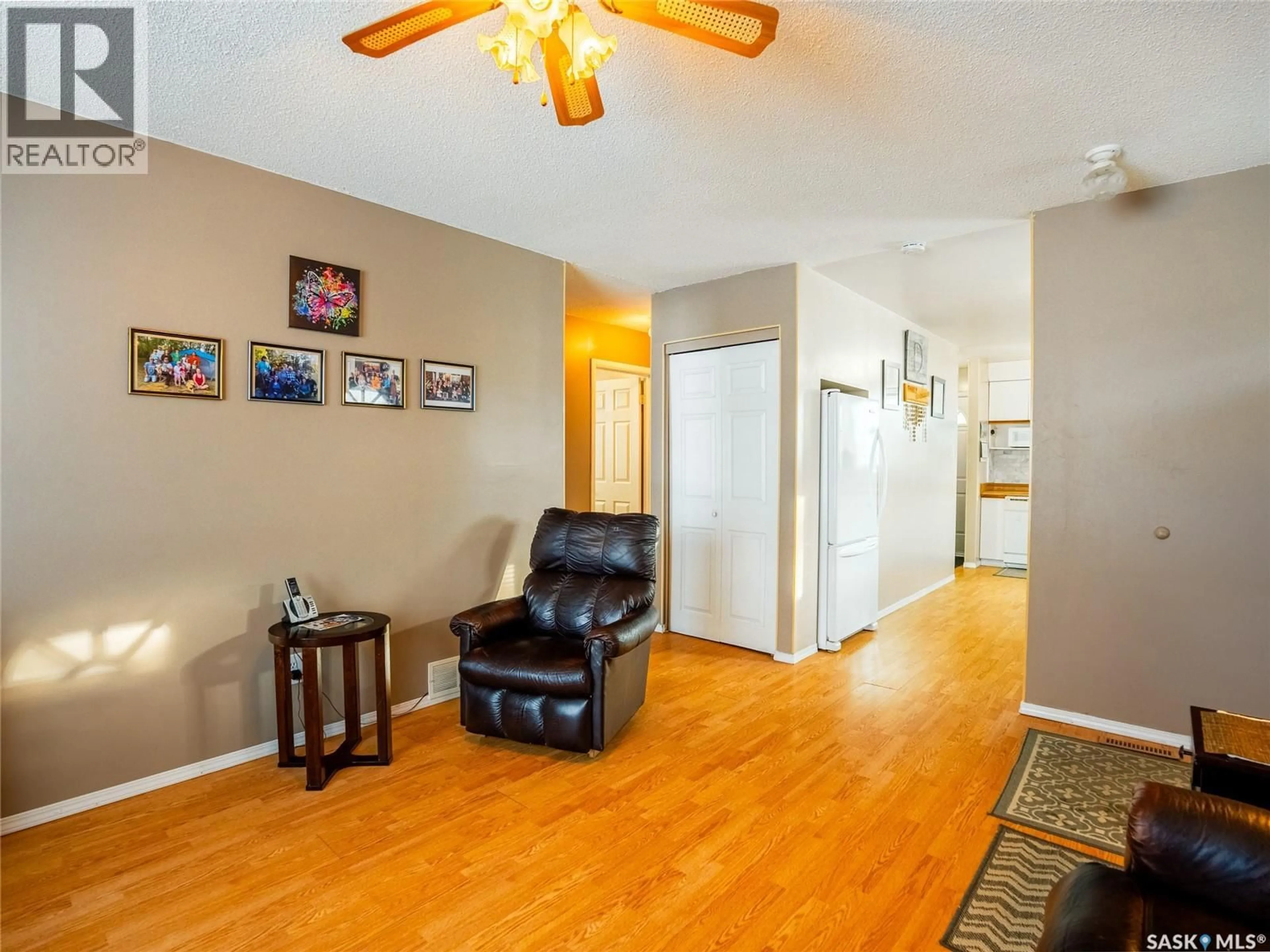 Unknown for 318 FORSYTH CRESCENT, Regina Saskatchewan S4R5L5