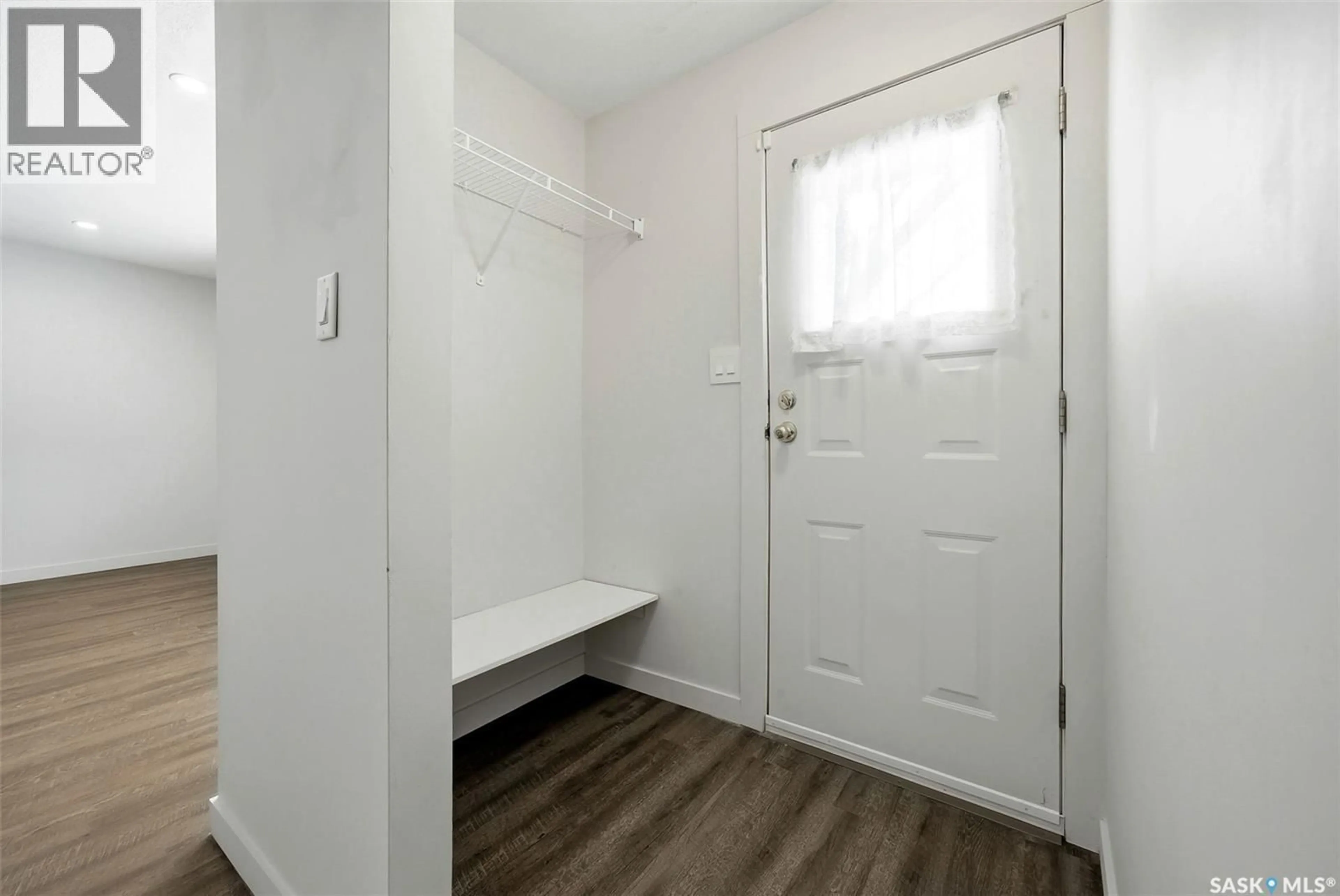 Indoor entryway for 776 FORGET STREET, Regina Saskatchewan S4T4X2