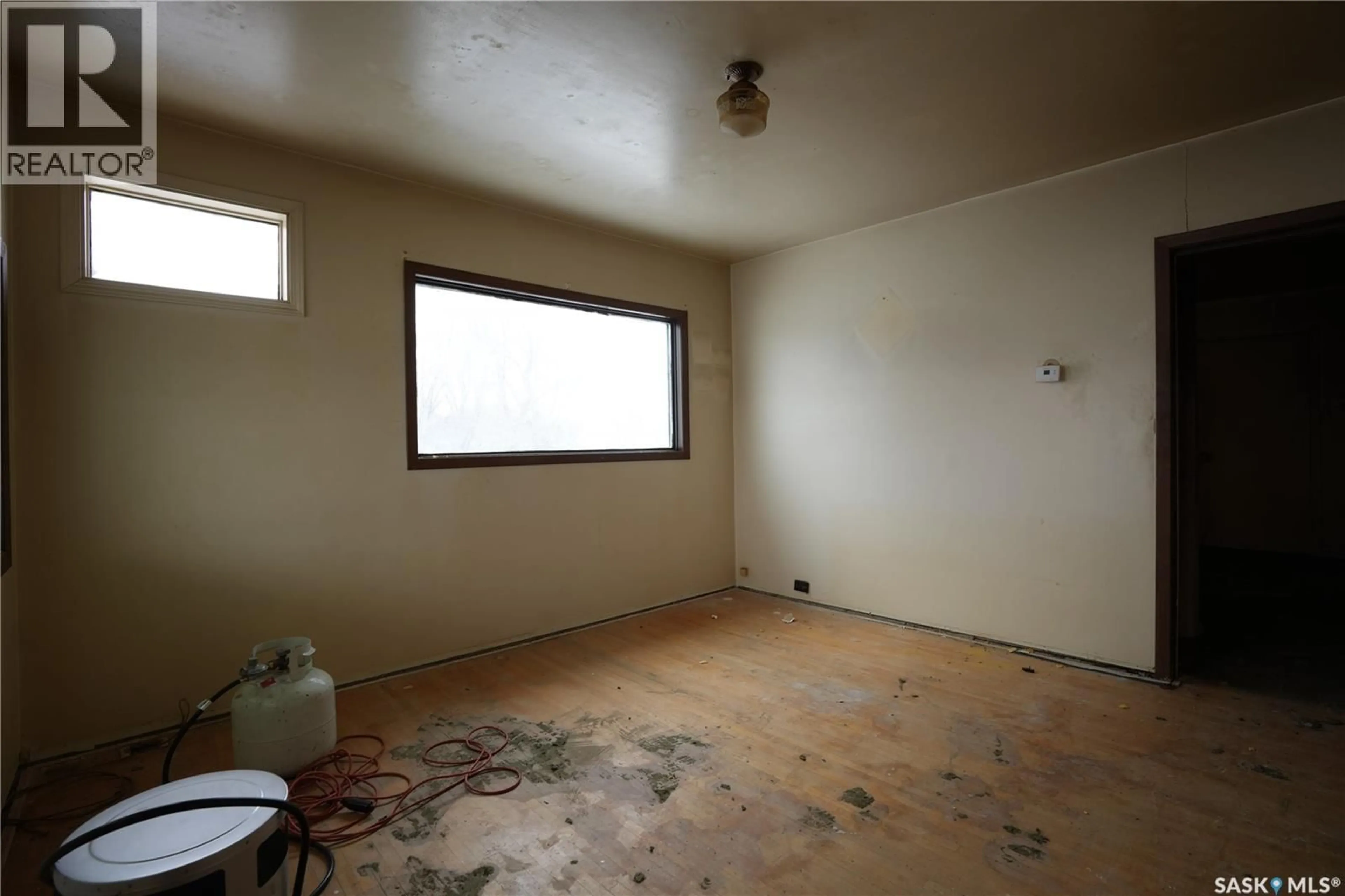 A pic of a room for 1424 2ND AVENUE, Moose Jaw Saskatchewan S6H3S1
