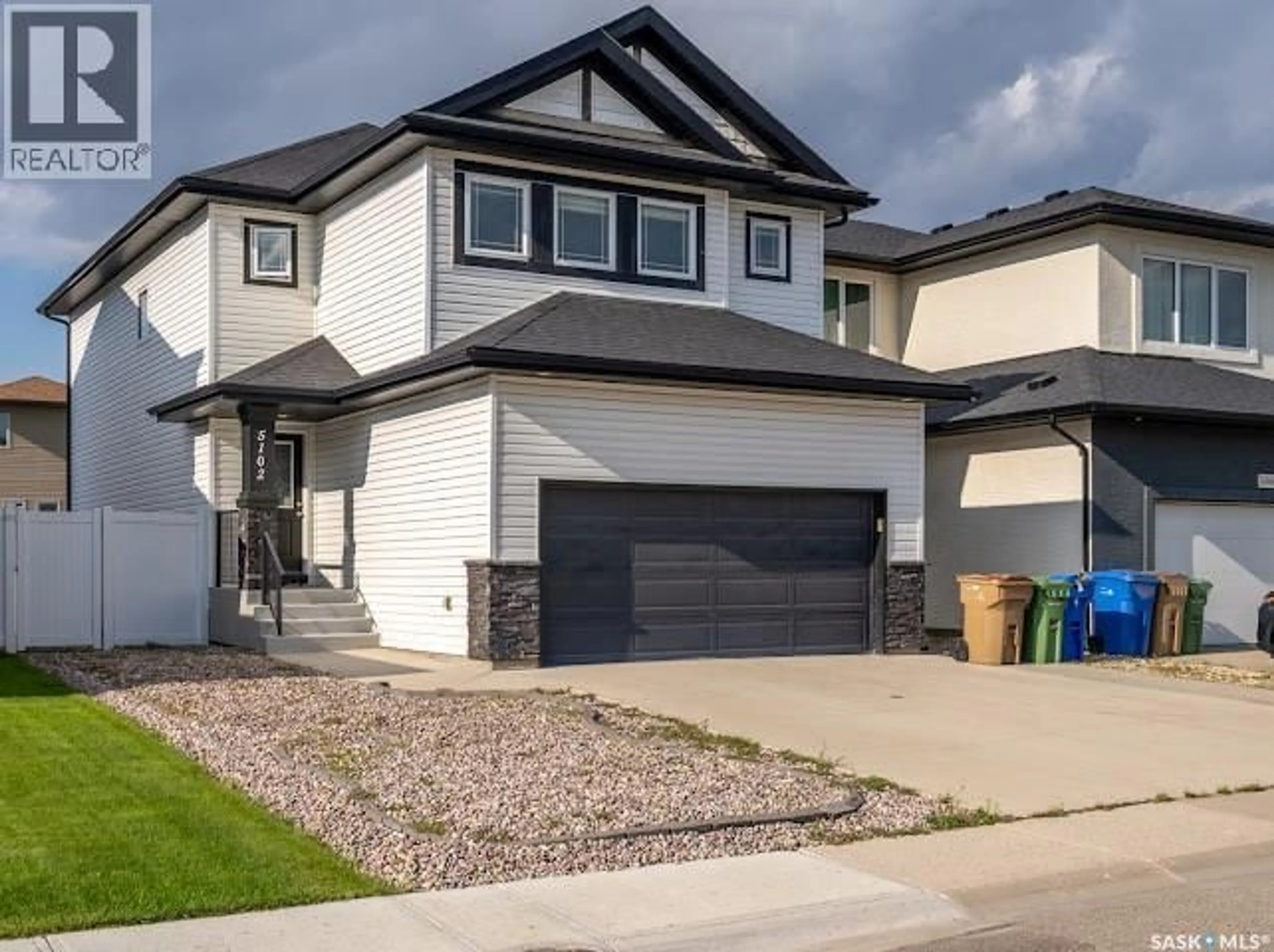 Home with vinyl exterior material, street for 5102 SNOWBIRDS CRESCENT, Regina Saskatchewan S0G4G0
