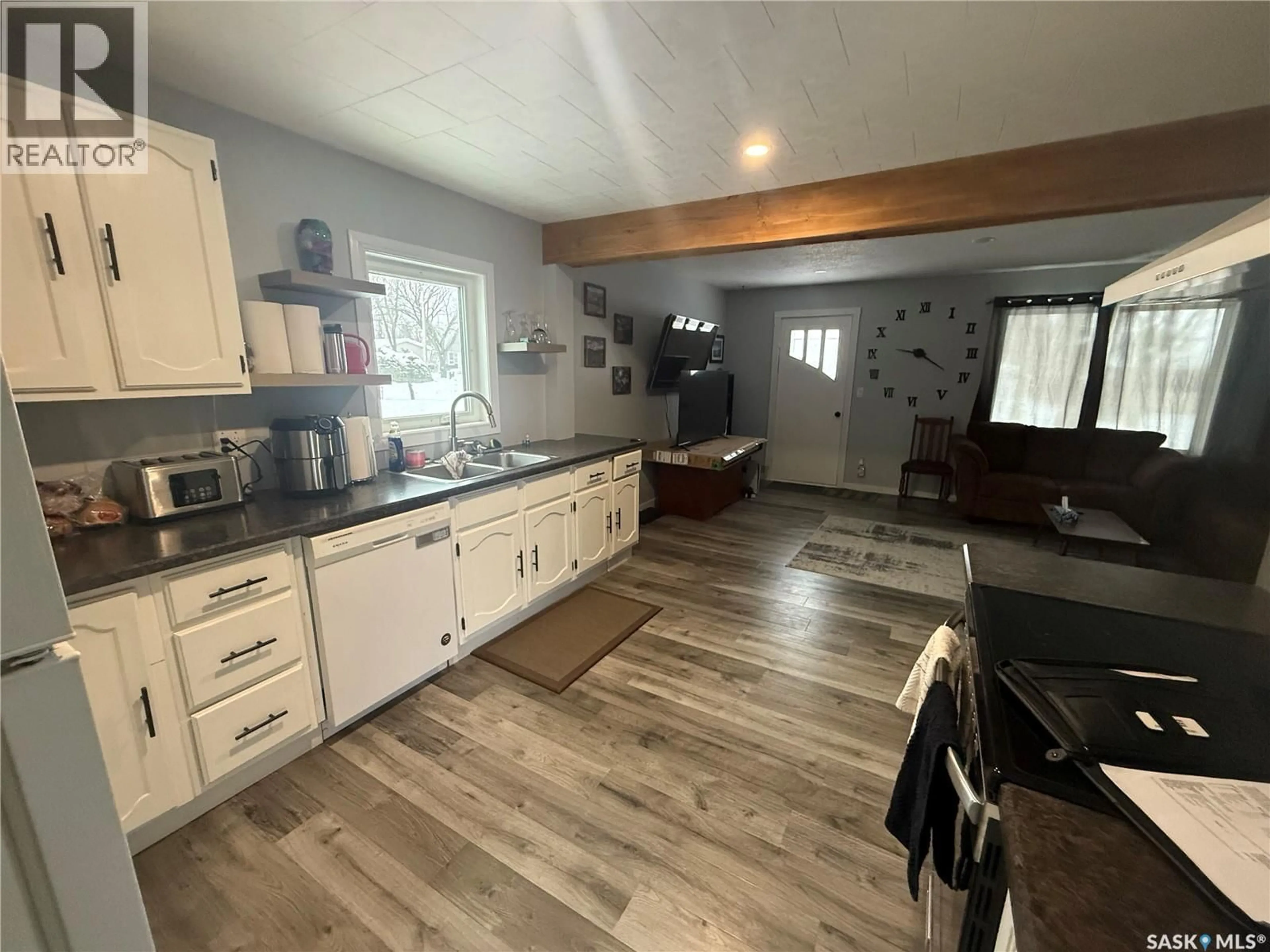 Open concept kitchen, unknown for 155 MAXWELL STREET, Kamsack Saskatchewan S0A1S0