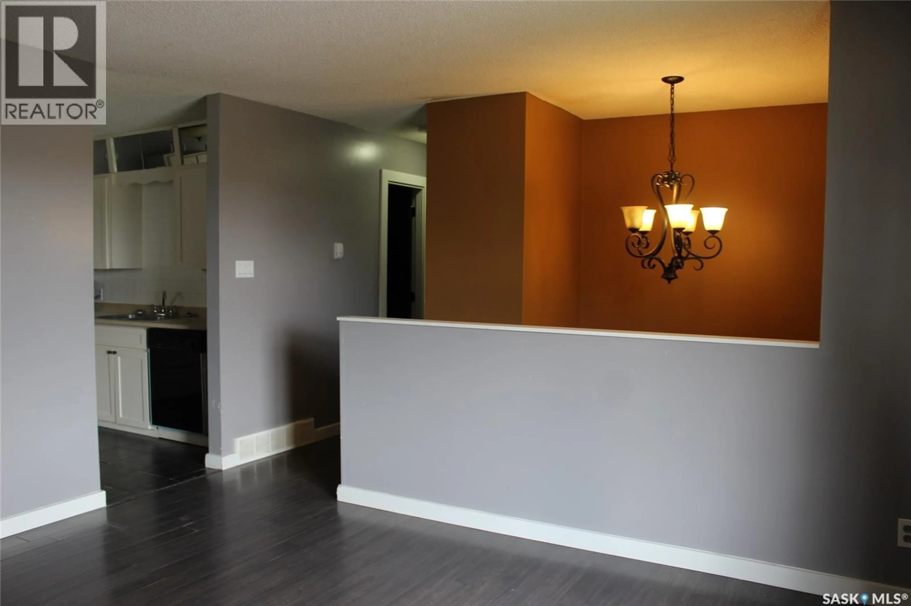 Unknown for 581 3RD STREET, Shaunavon Saskatchewan S0N2M0