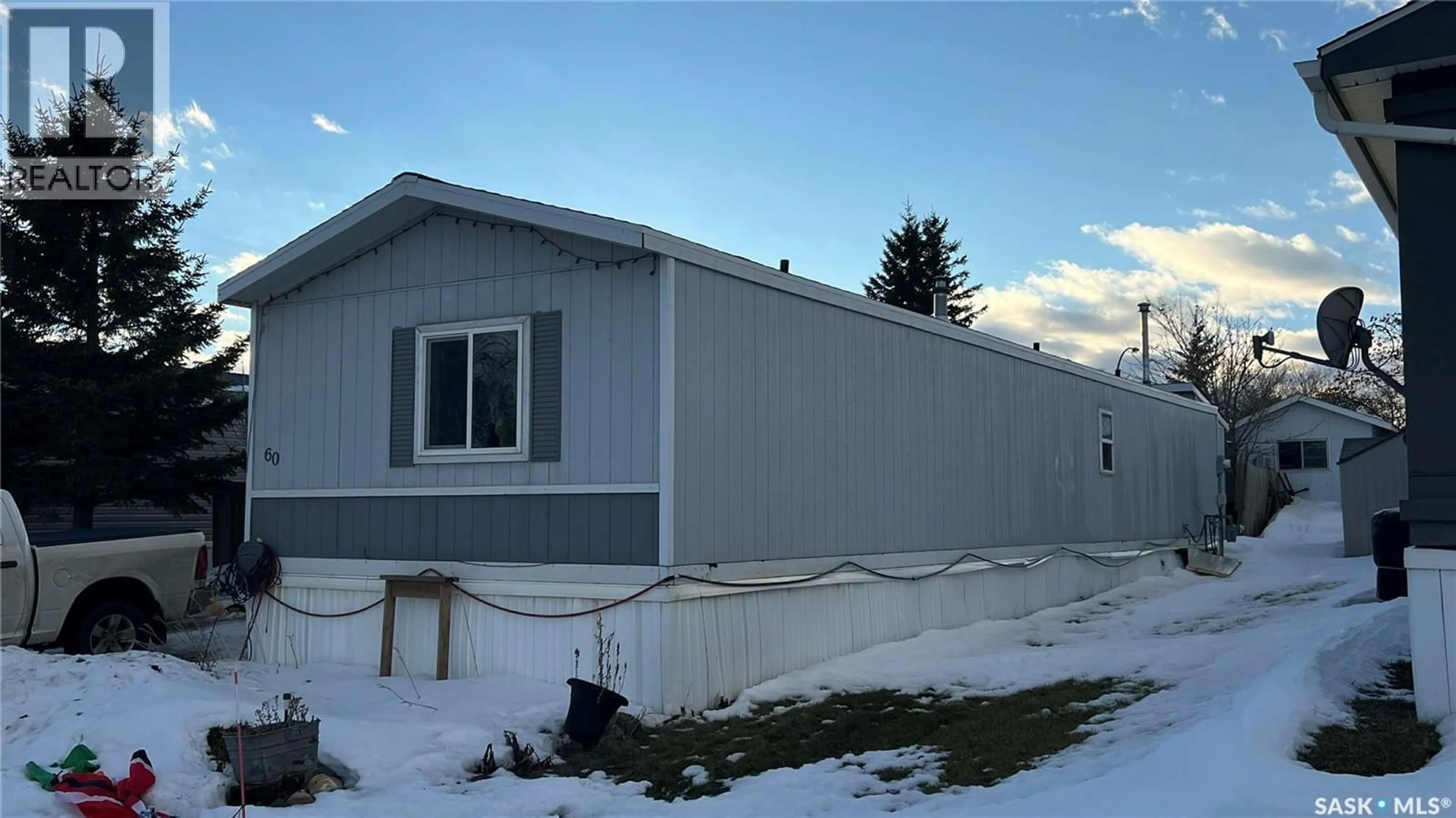 Home with vinyl exterior material, building for 60 MULBERRY ROAD, Blucher Rm No. 343 Saskatchewan S7B0A4