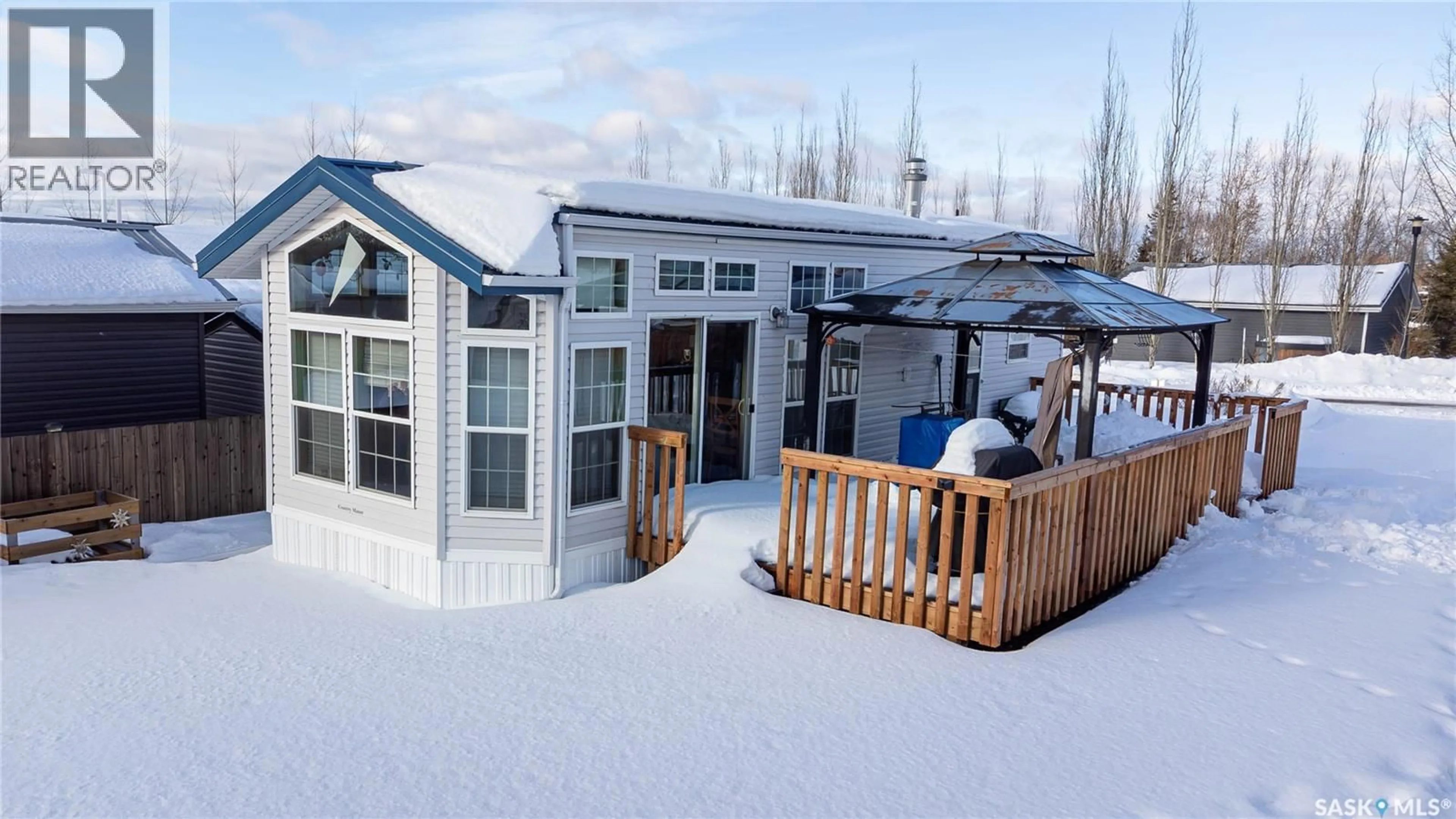 A pic from outside/outdoor area/front of a property/back of a property/a pic from drone, unknown for 1209 OAK AVENUE, Lac des Îles Saskatchewan S0M1A0