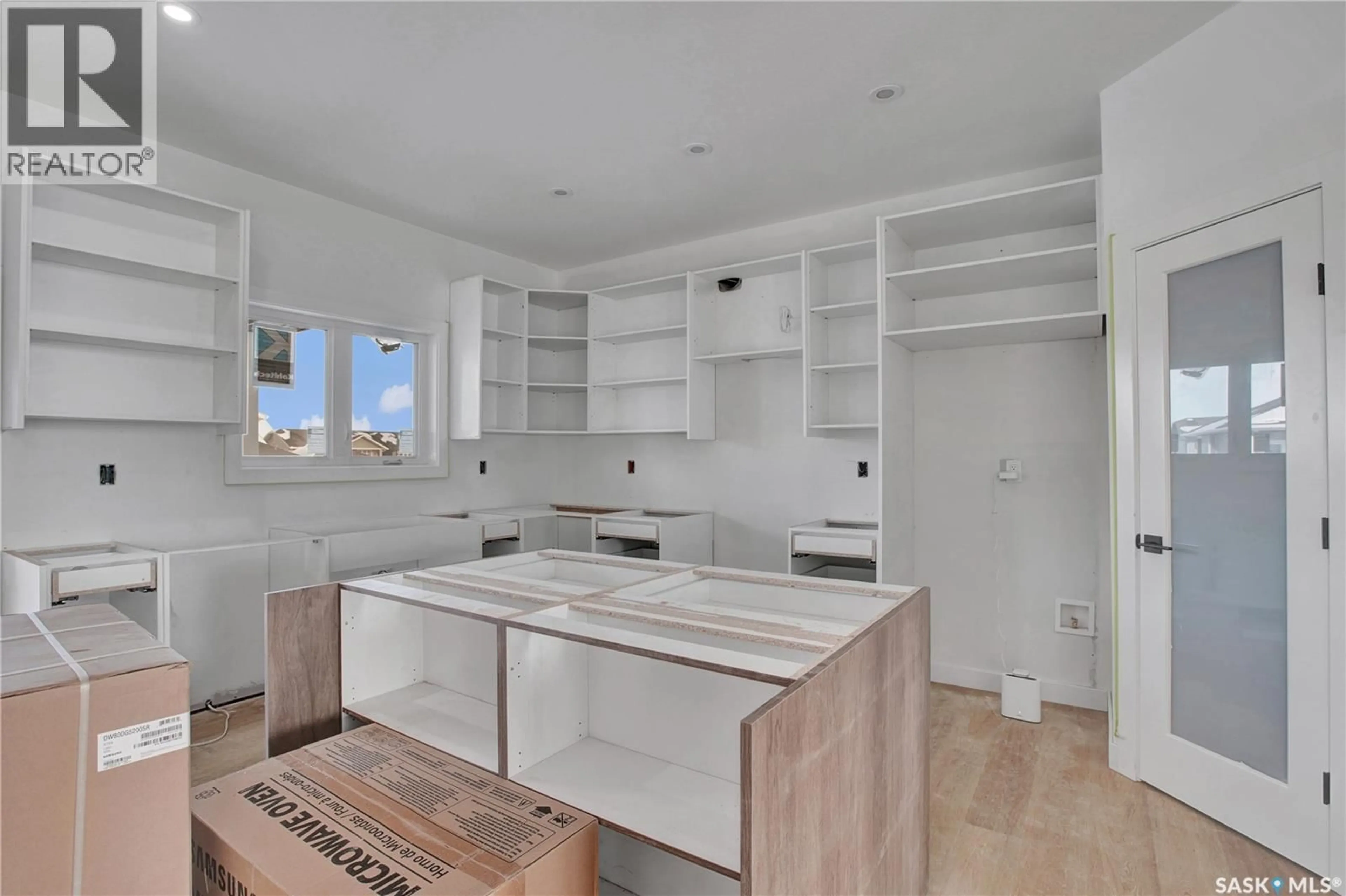 Open concept kitchen, ceramic/tile floor for 722 CASPER CRESCENT, Warman Saskatchewan S0K4S4