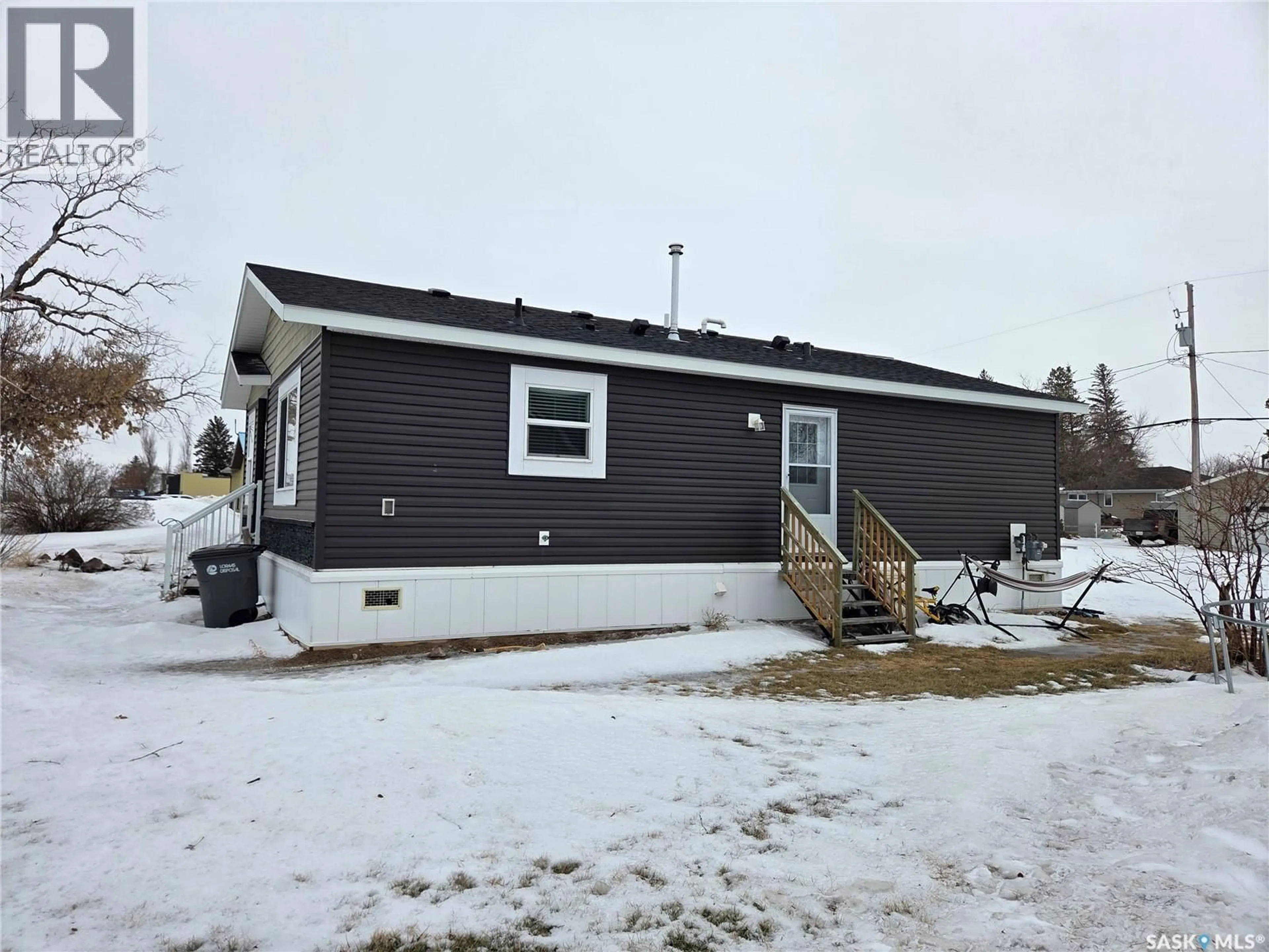 Shed for 413 RAILWAY STREET, Kipling Saskatchewan S0G2S0