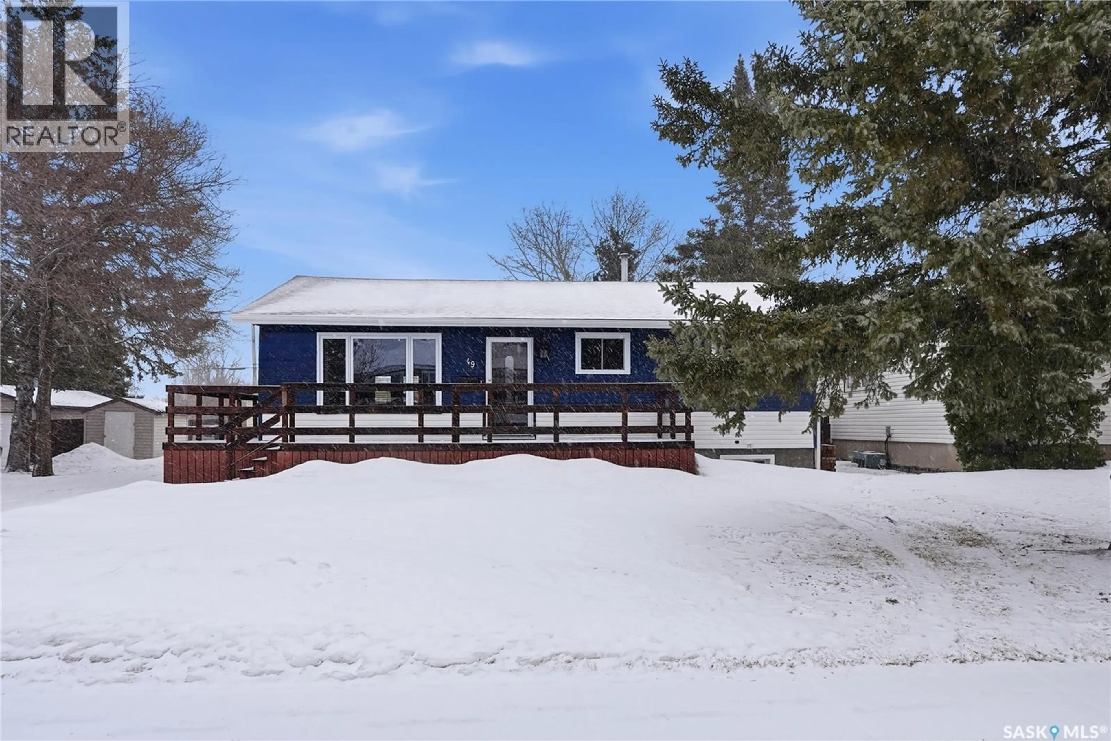 Home with vinyl exterior material, street for 49 4TH AVENUE, Martensville Saskatchewan S0K2T2