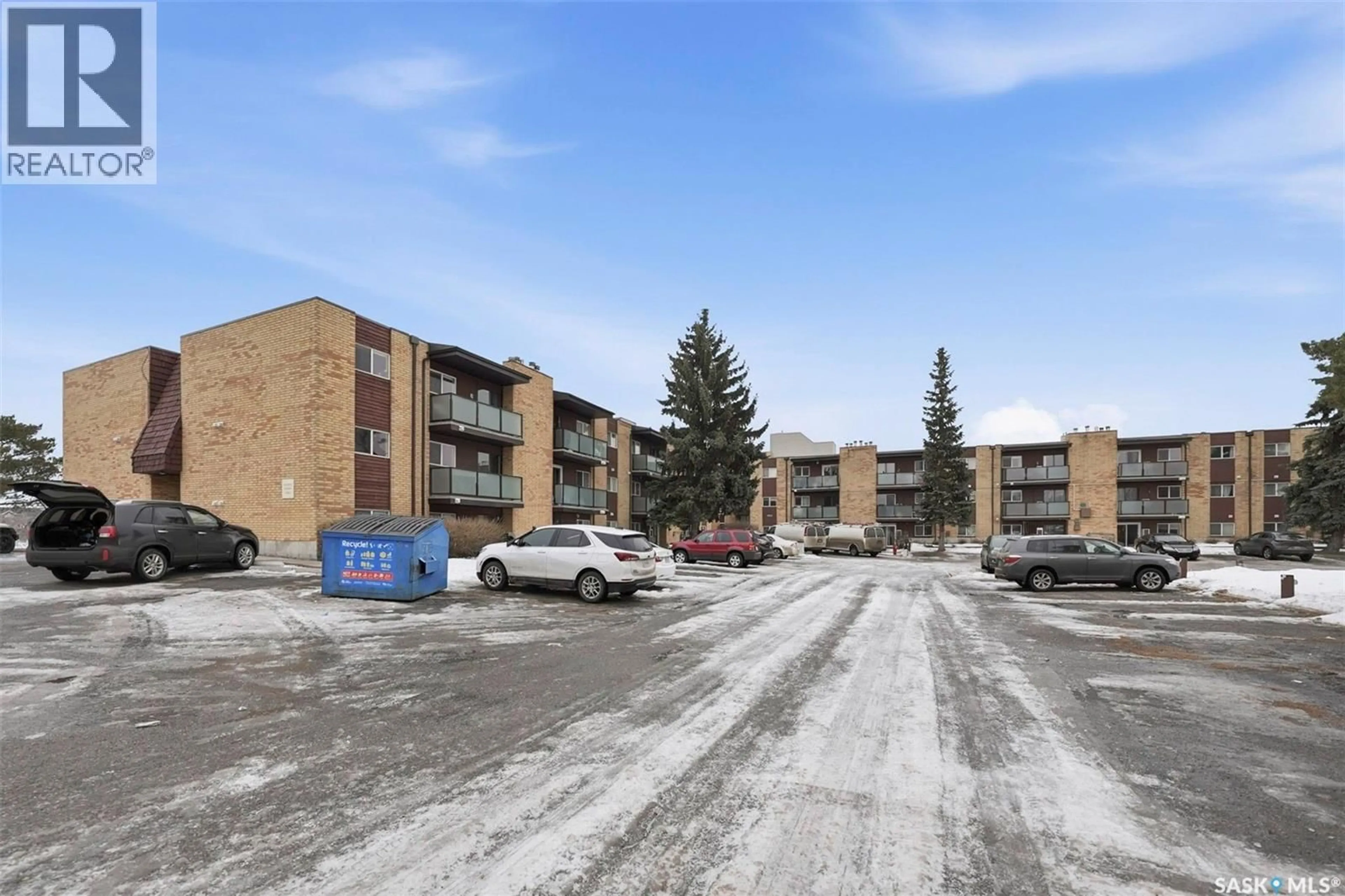 Unknown for 400 423 TAIT COURT, Saskatoon Saskatchewan S7H5L3