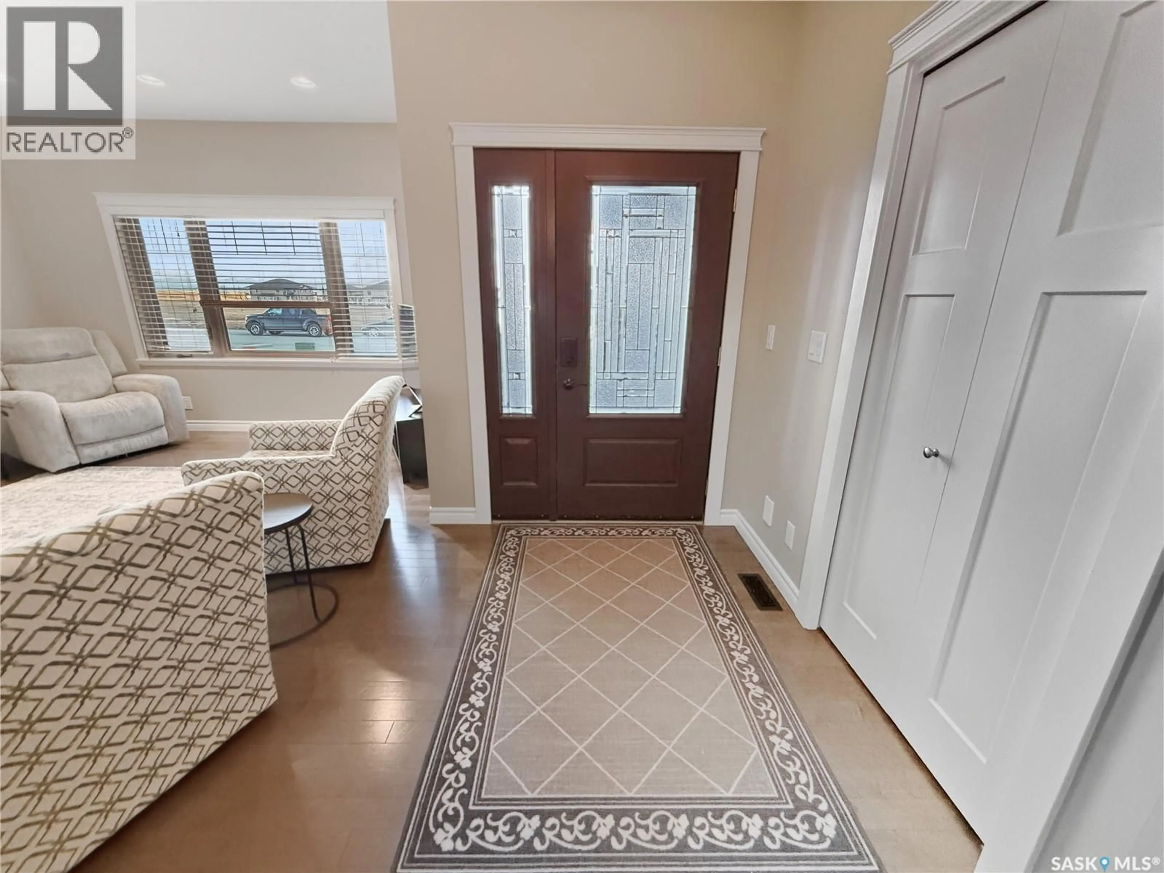 Indoor entryway for 860 COLONEL OTTER DRIVE, Swift Current Saskatchewan S9H4W9