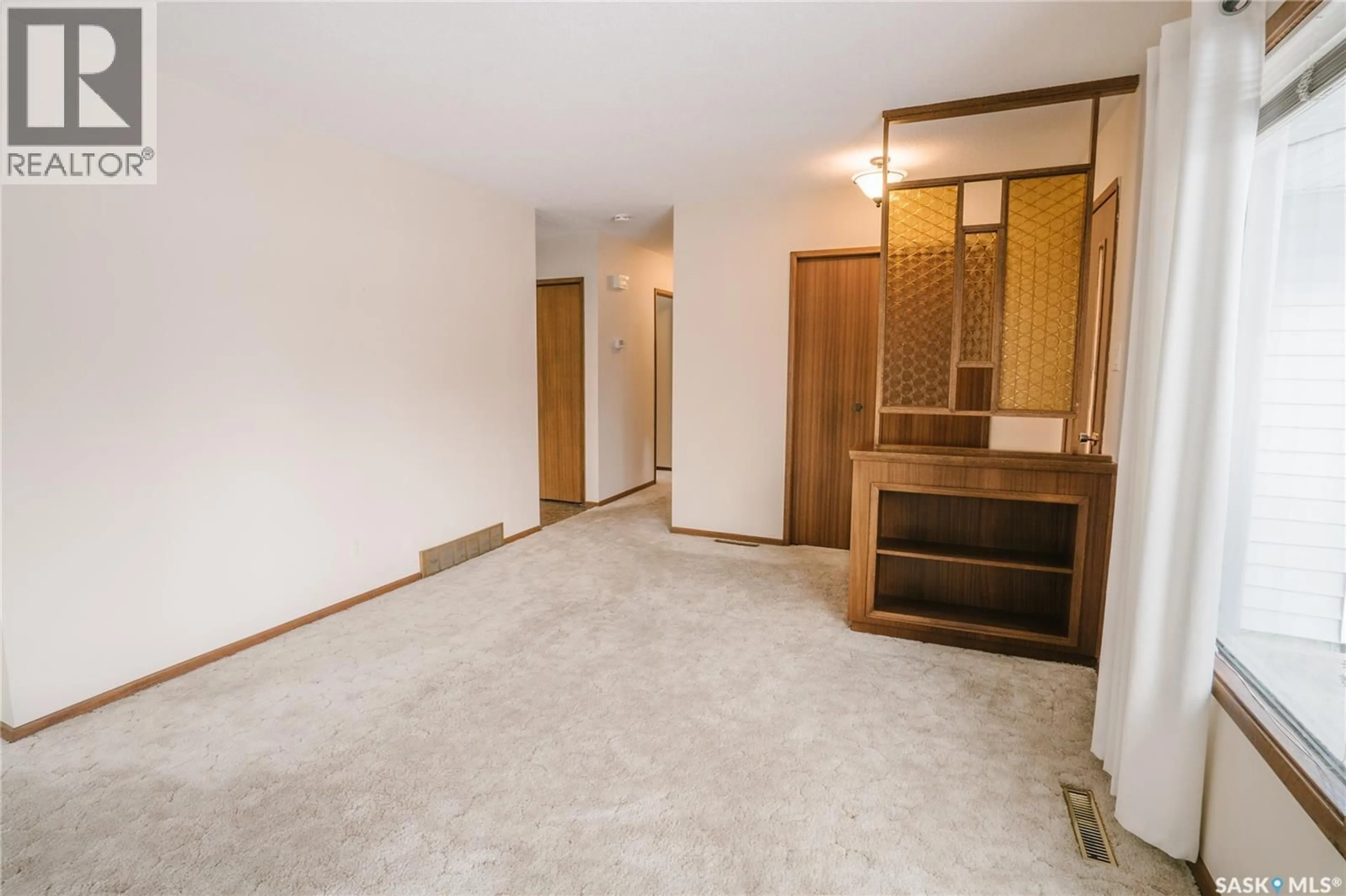 A pic of a room for 1229 ELEVATOR ROAD, Saskatoon Saskatchewan S7M3X1