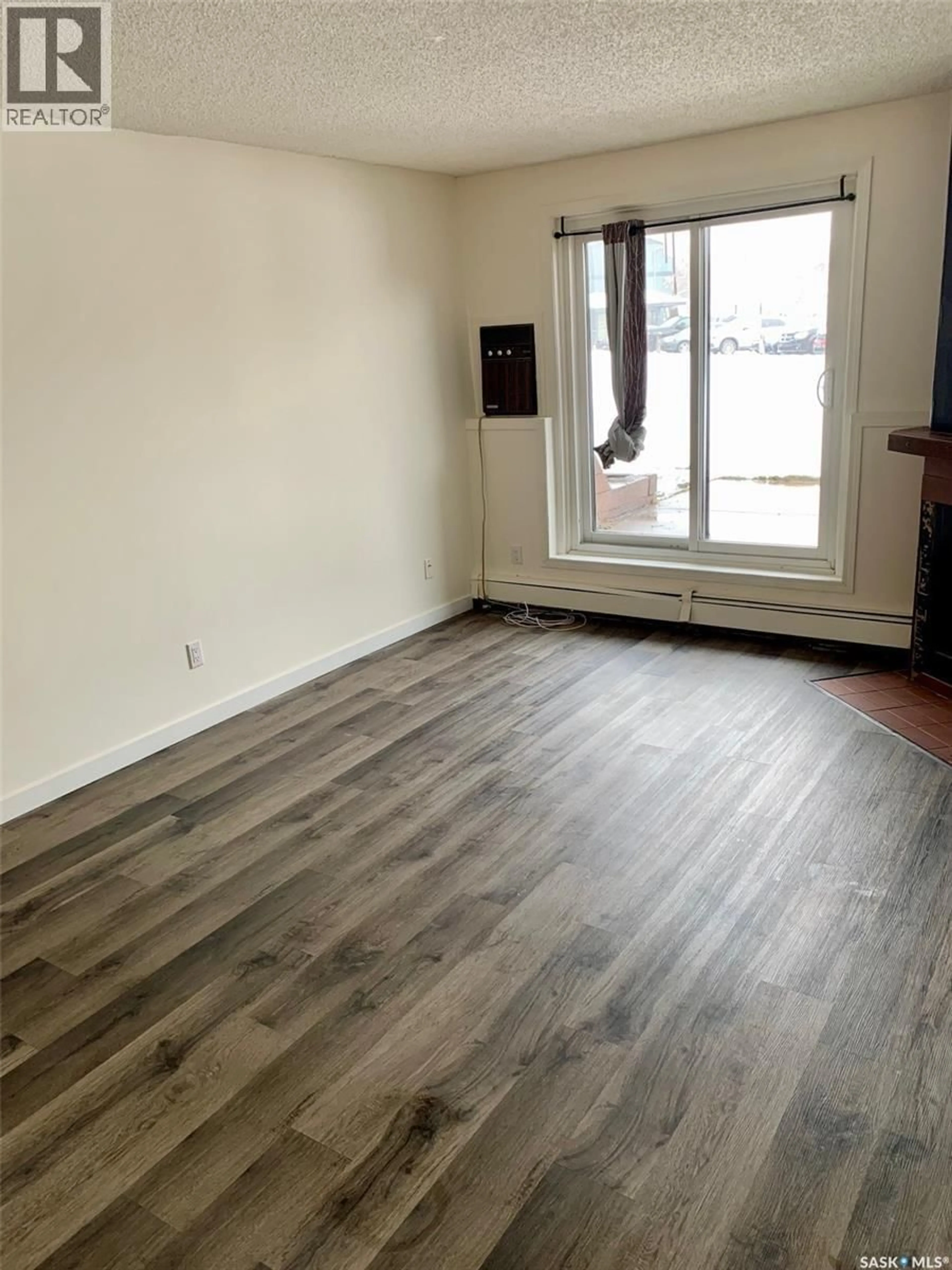 A pic of a room for 802D - 104 KINGSMERE BOULEVARD, Saskatoon Saskatchewan S7J4B7