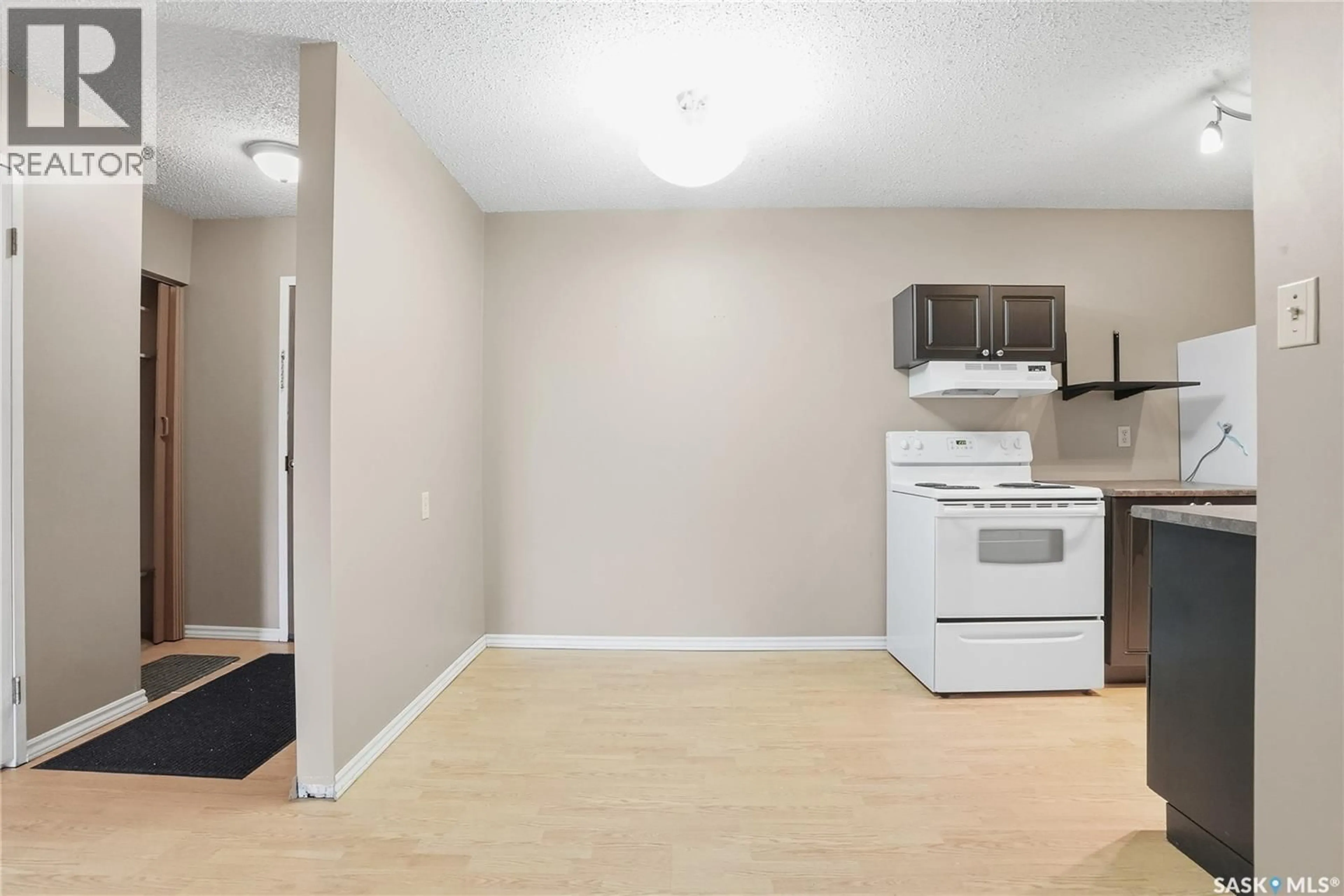 A pic of a room for 306 - 529 X AVENUE, Saskatoon Saskatchewan S7M4P8