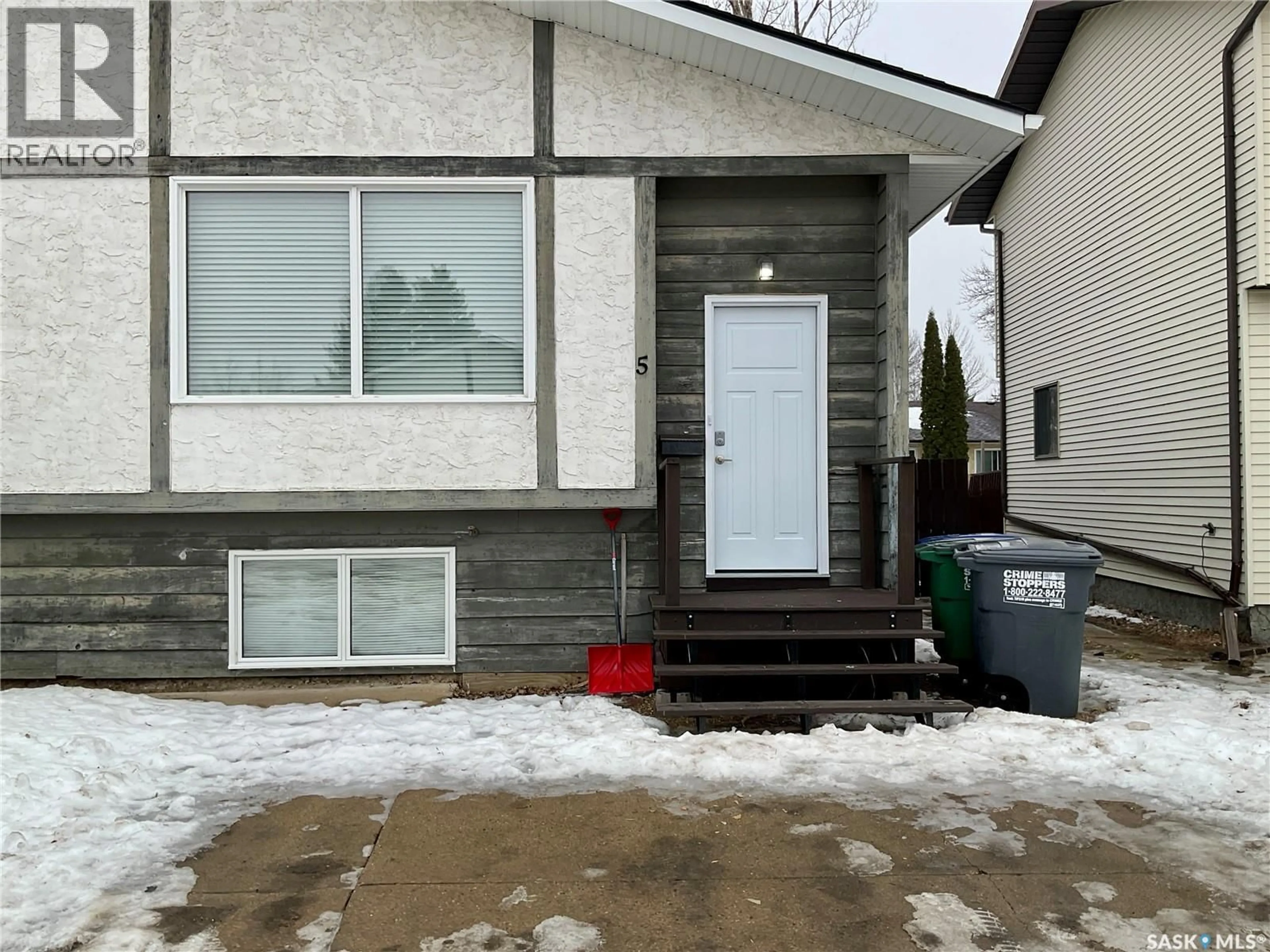 Unknown for 5 DELARONDE TERRACE, Saskatoon Saskatchewan S7J3Y9