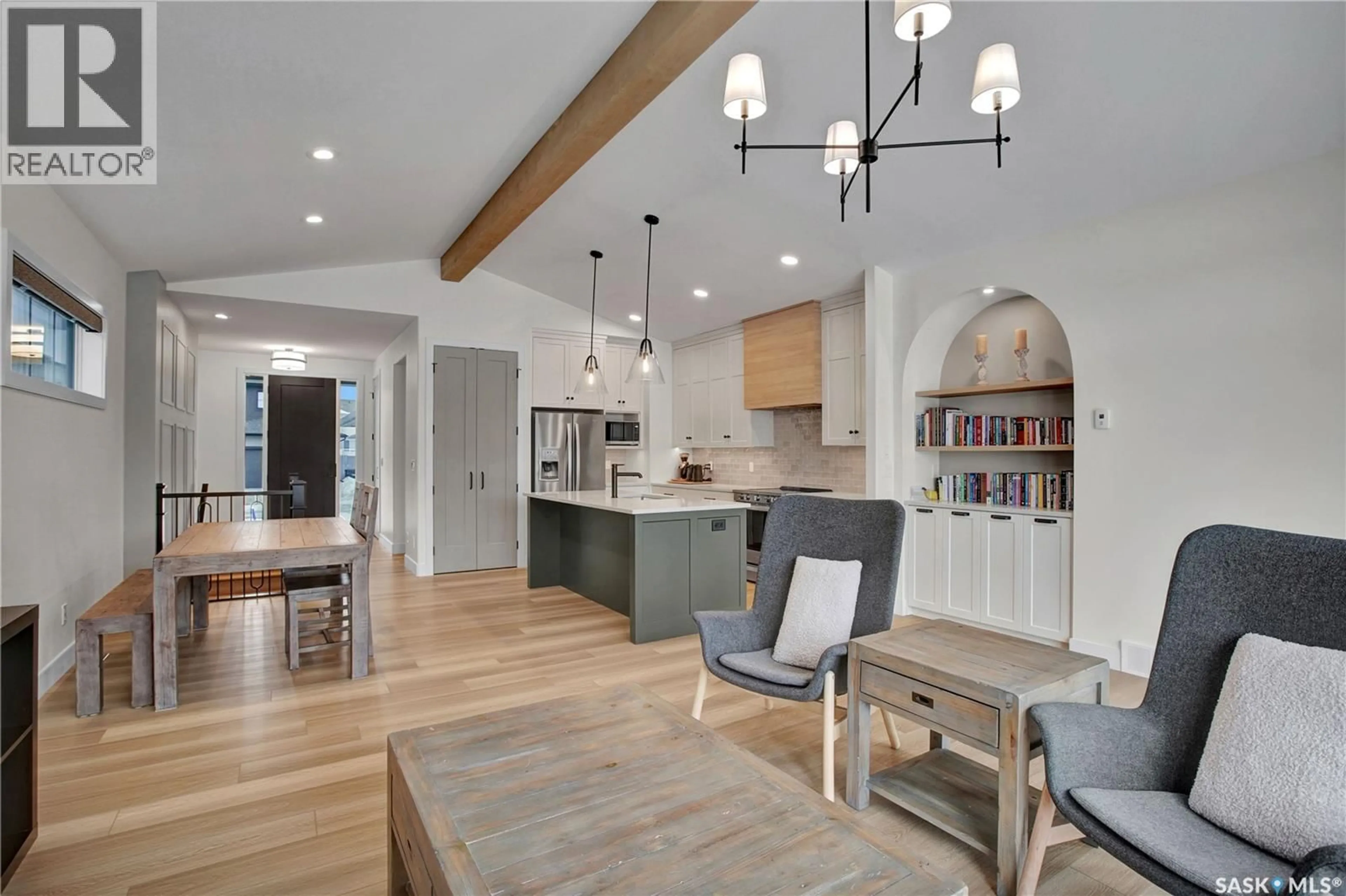 Open concept kitchen, unknown for 131 KATZ AVENUE, Saskatoon Saskatchewan S7V1S8