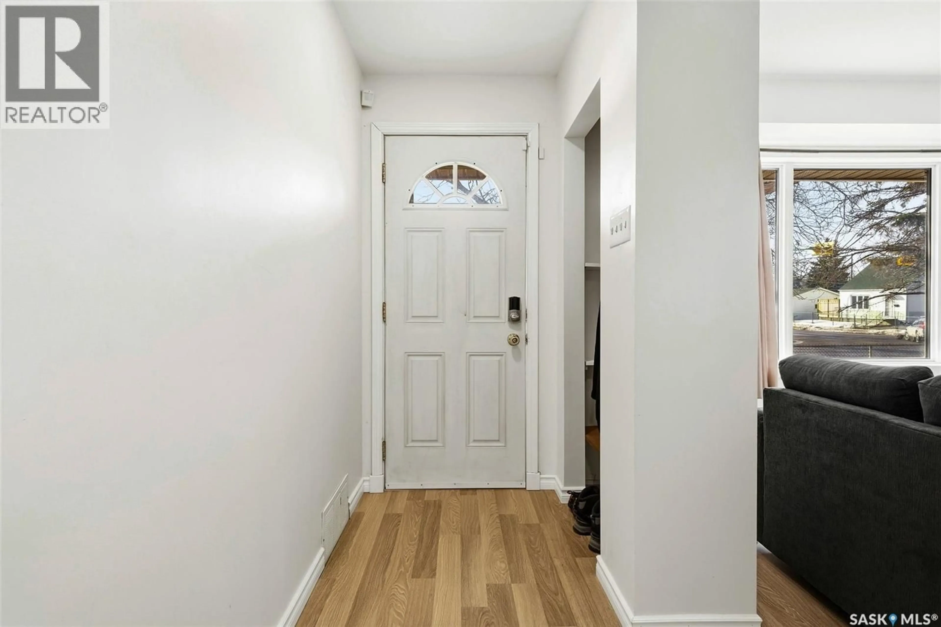 Indoor entryway for 4124 4TH AVENUE, Regina Saskatchewan S4T0H5