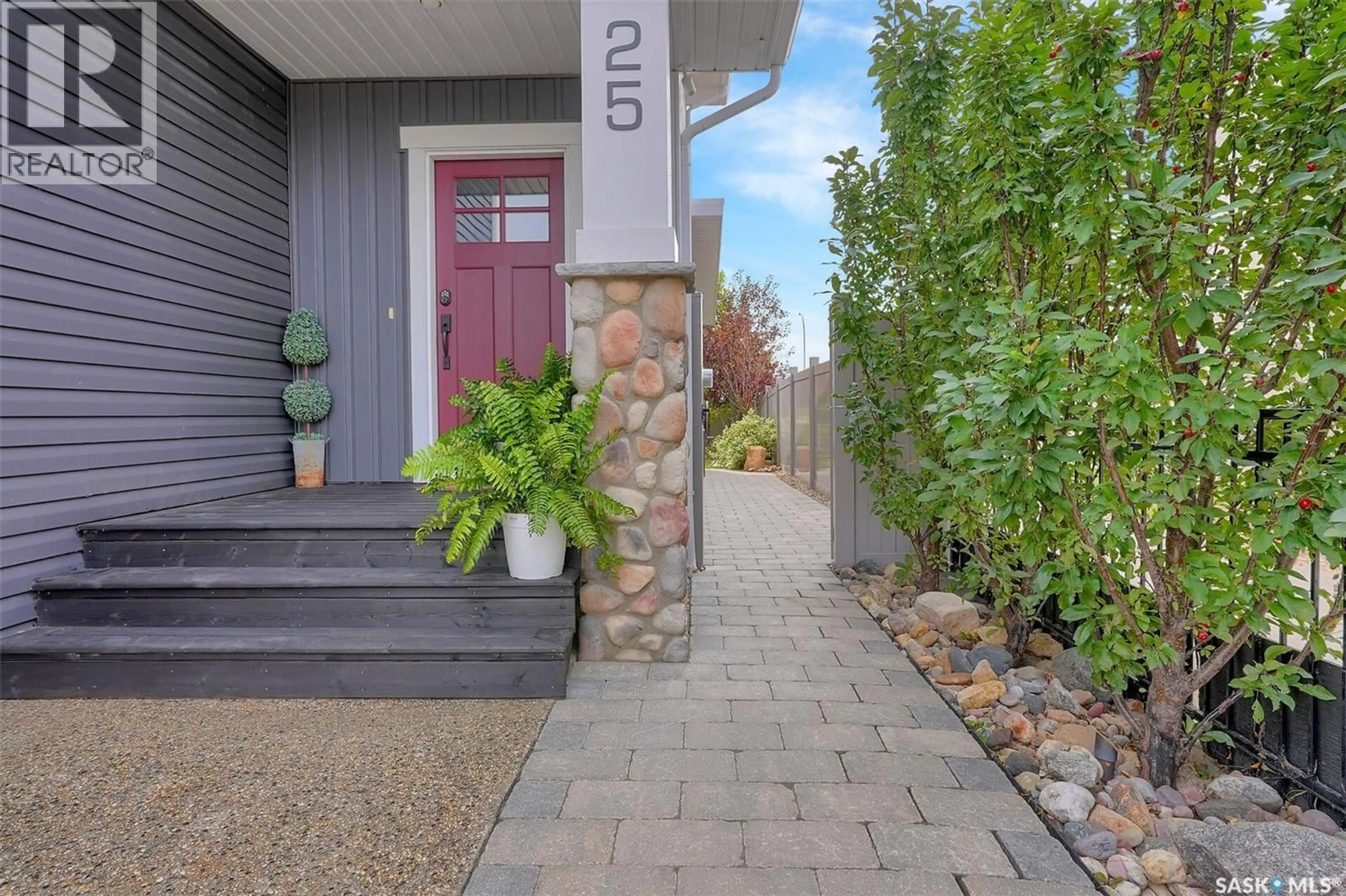 Patio, street for 25 HUDSON DRIVE, Pilot Butte Saskatchewan S0G3Z0