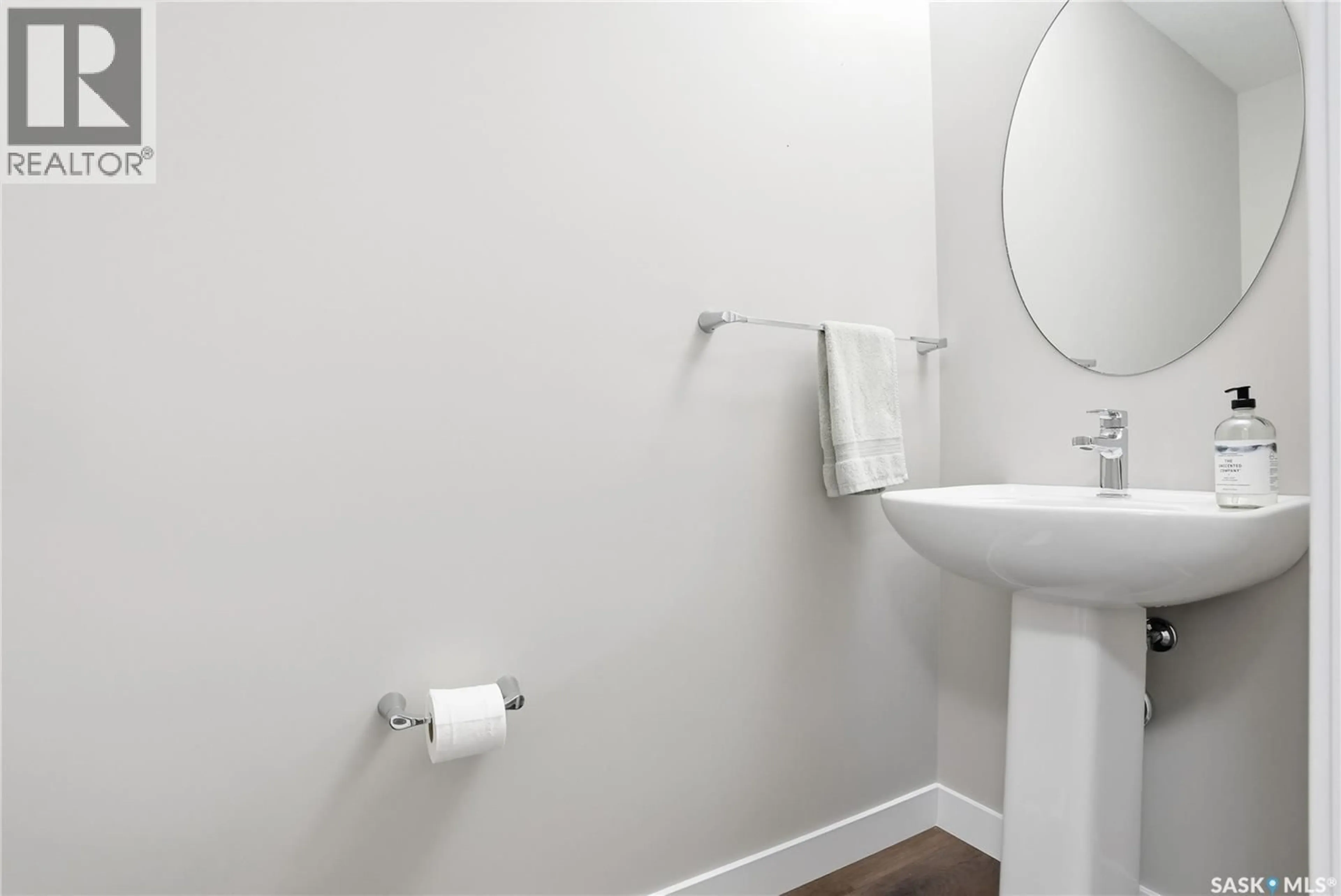 Standard bathroom, unknown for 474 SCHMEISER BEND, Saskatoon Saskatchewan S7V1N6