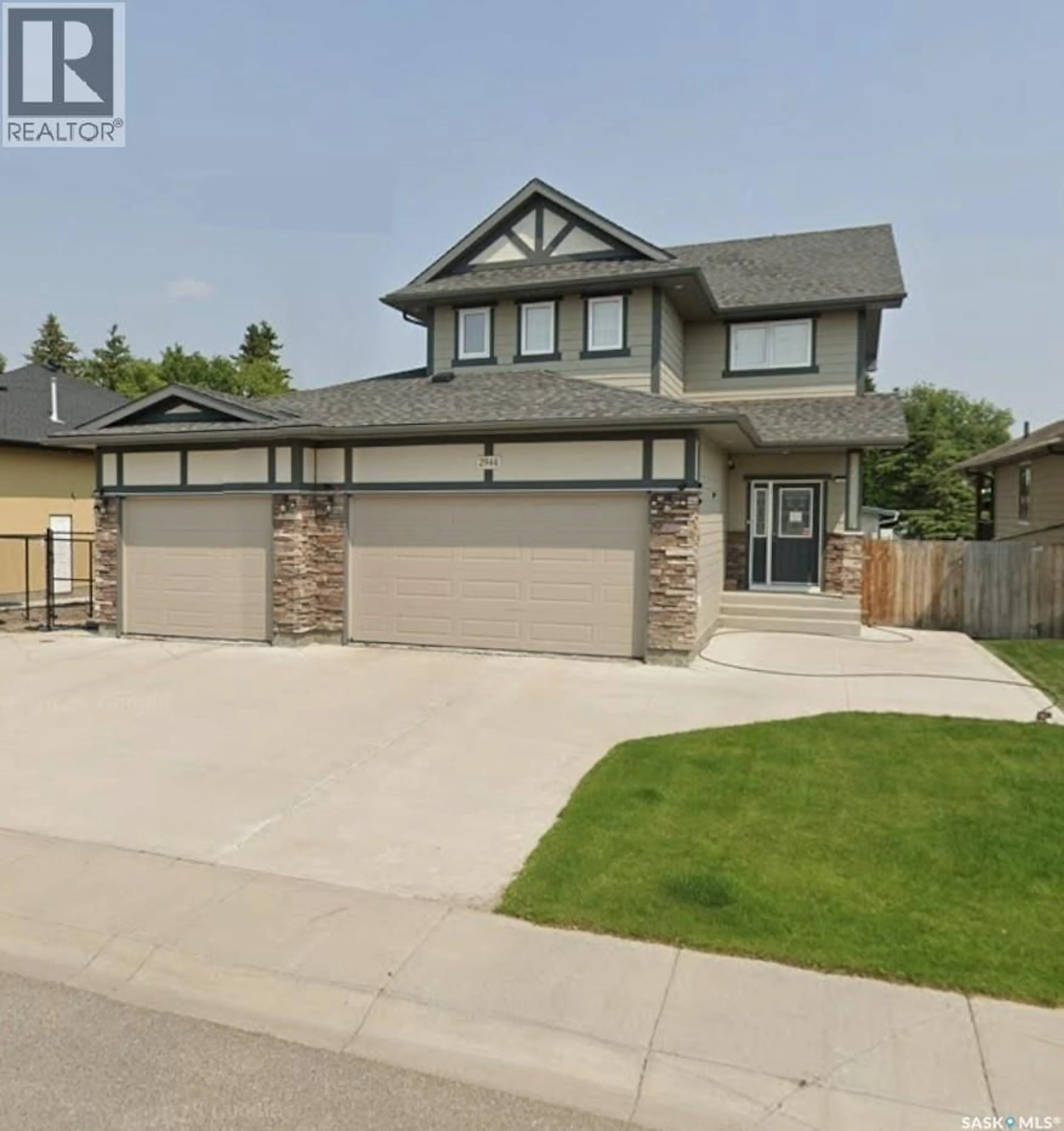 A pic from outside/outdoor area/front of a property/back of a property/a pic from drone, street for 2944 LAKEVIEW DRIVE, Prince Albert Saskatchewan S6W0A4