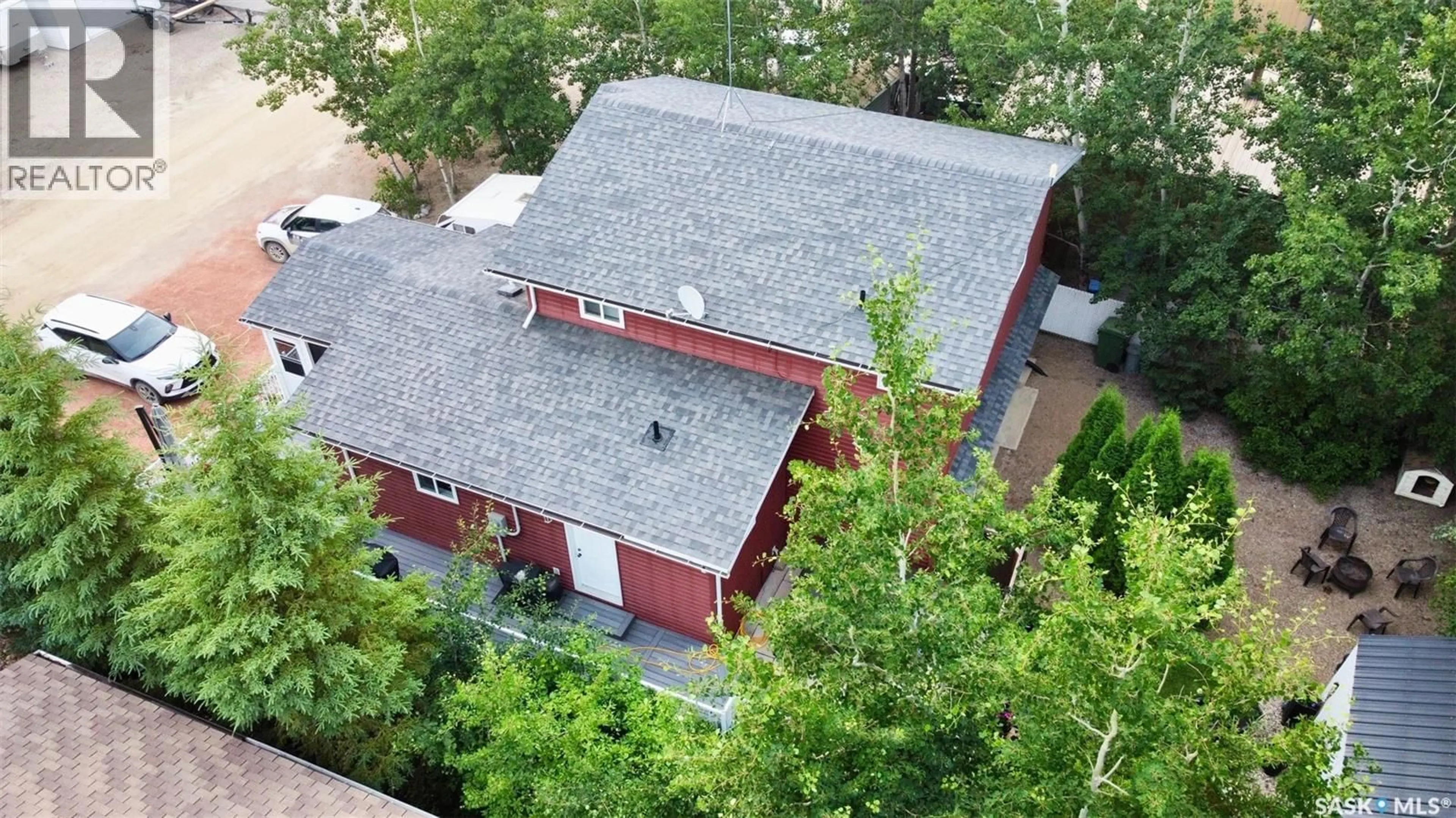 A pic from outside/outdoor area/front of a property/back of a property/a pic from drone, unknown for 408 OLDROYD DRIVE, Good Spirit Lake Saskatchewan S0A0L0