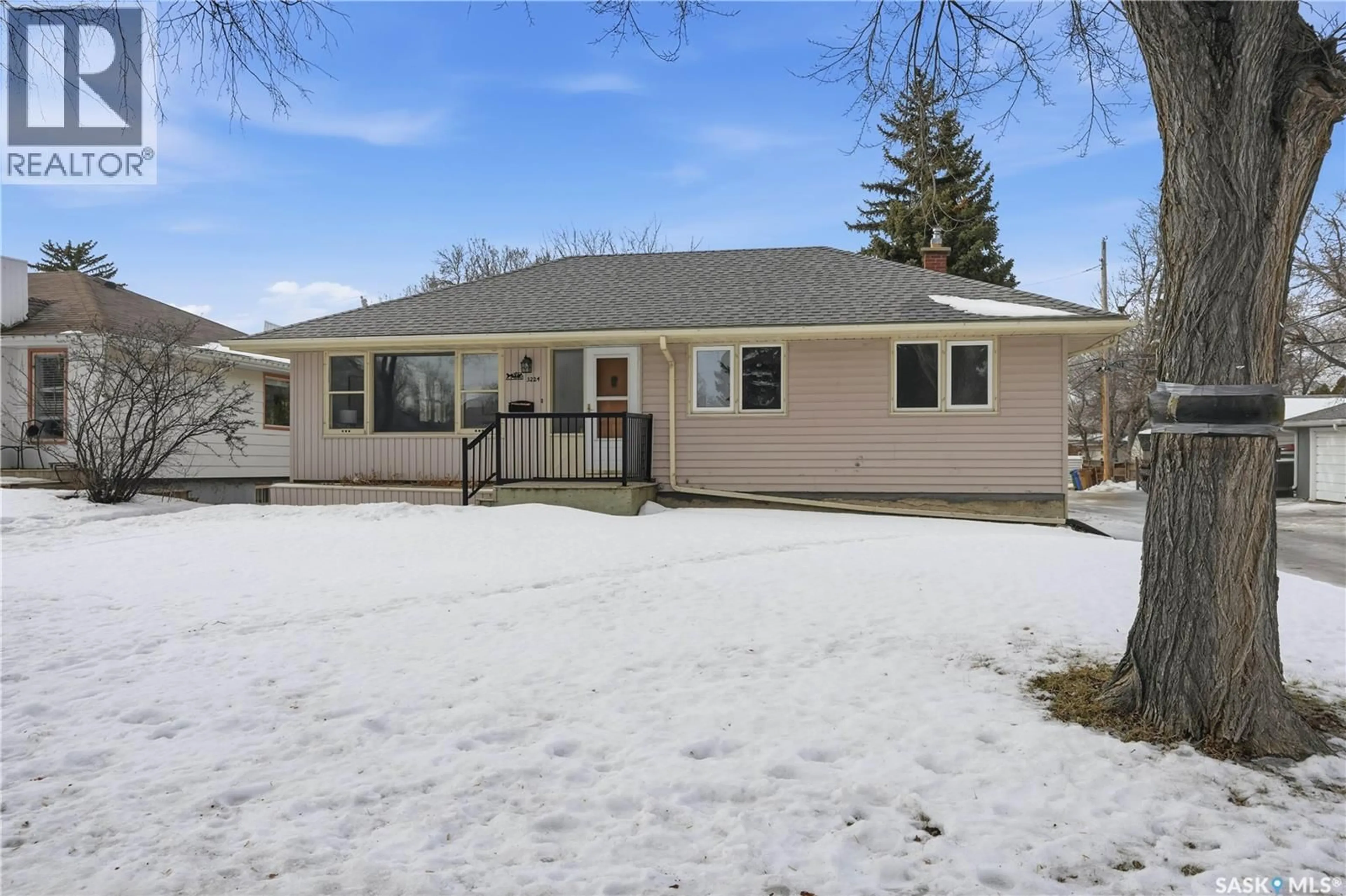 Unknown for 3224 ATHOL STREET, Regina Saskatchewan S4S1Y9