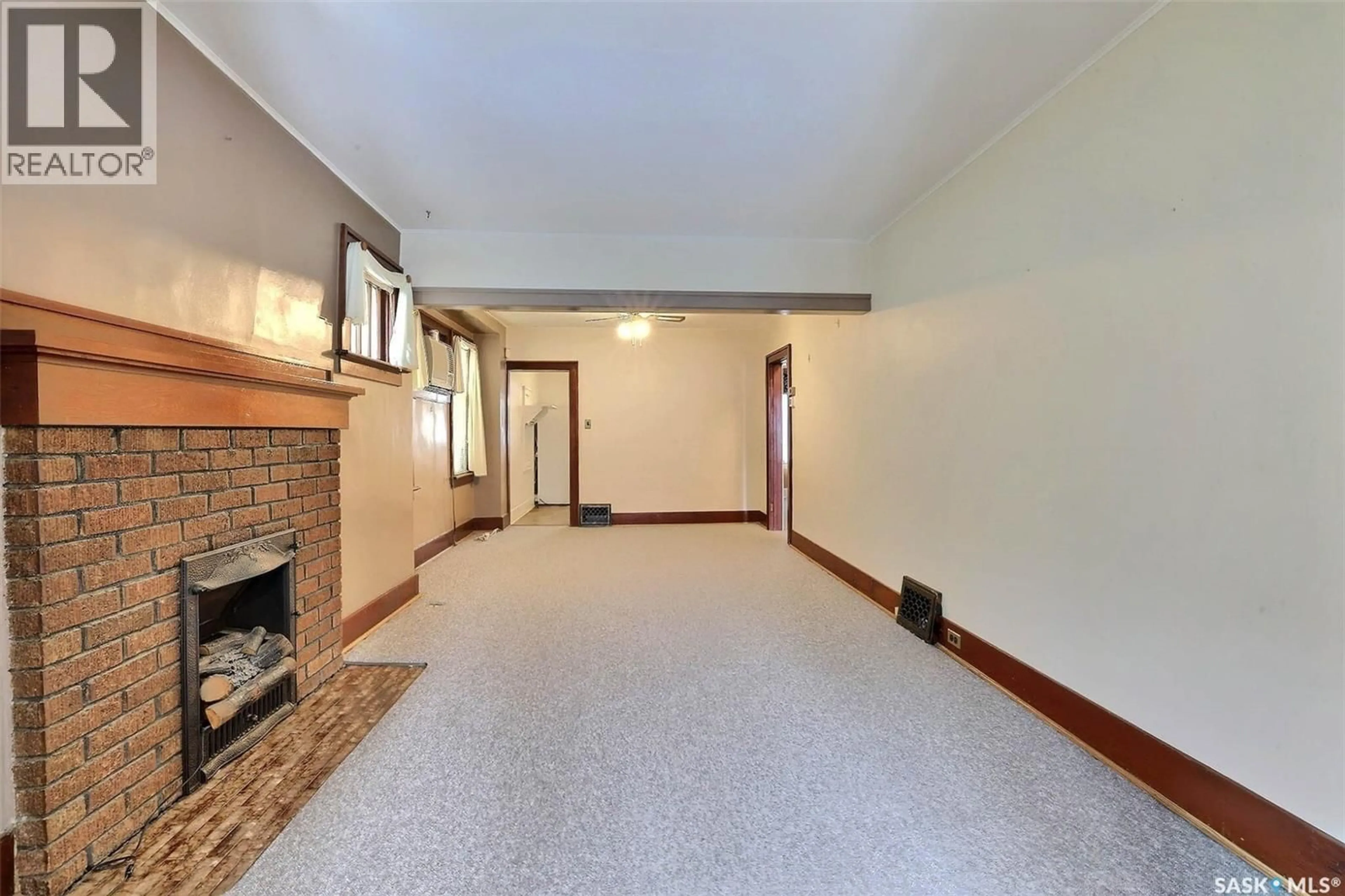 Unknown for 2041 MCTAVISH STREET, Regina Saskatchewan S4T3W8