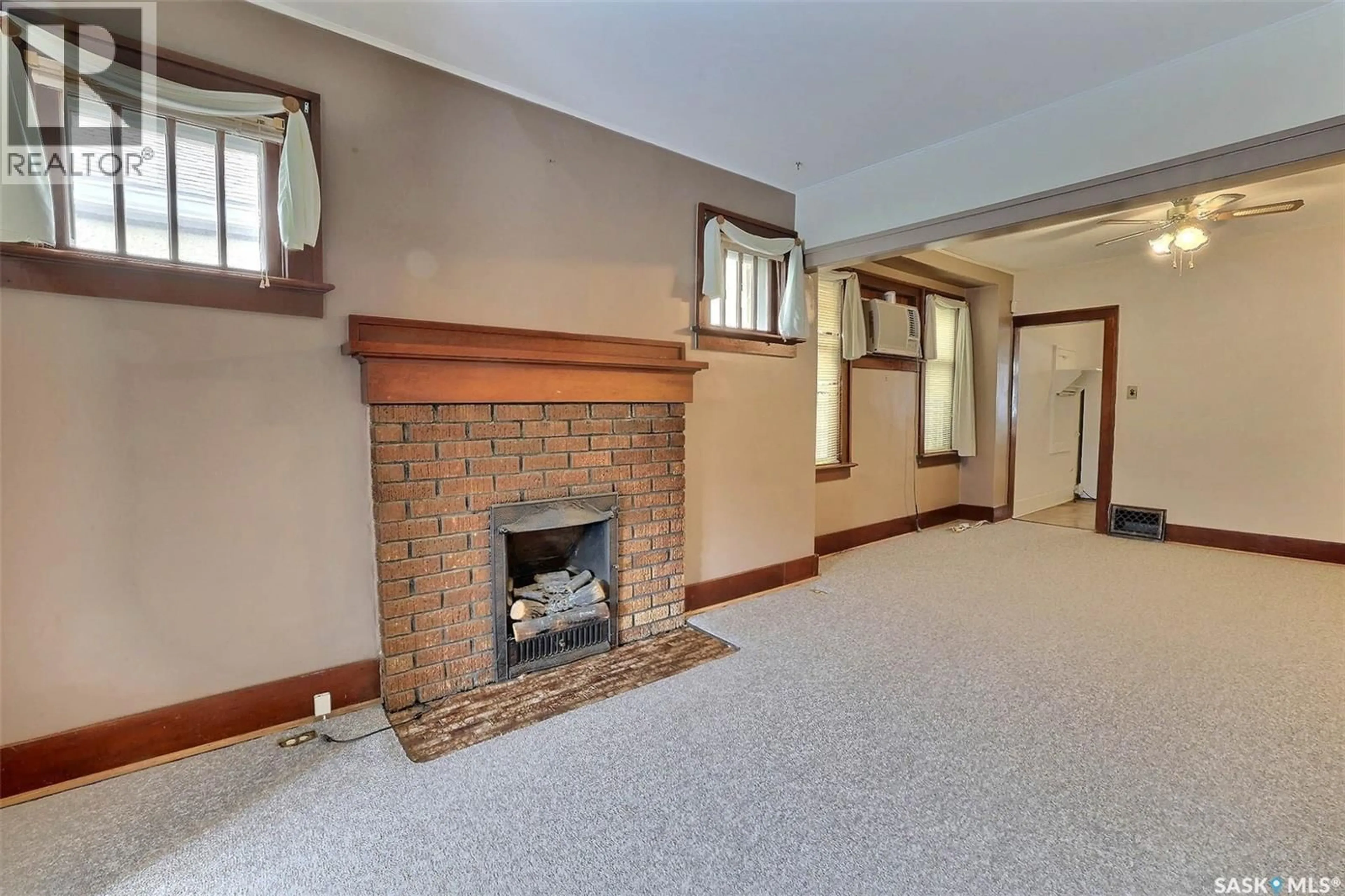 Unknown for 2041 MCTAVISH STREET, Regina Saskatchewan S4T3W8