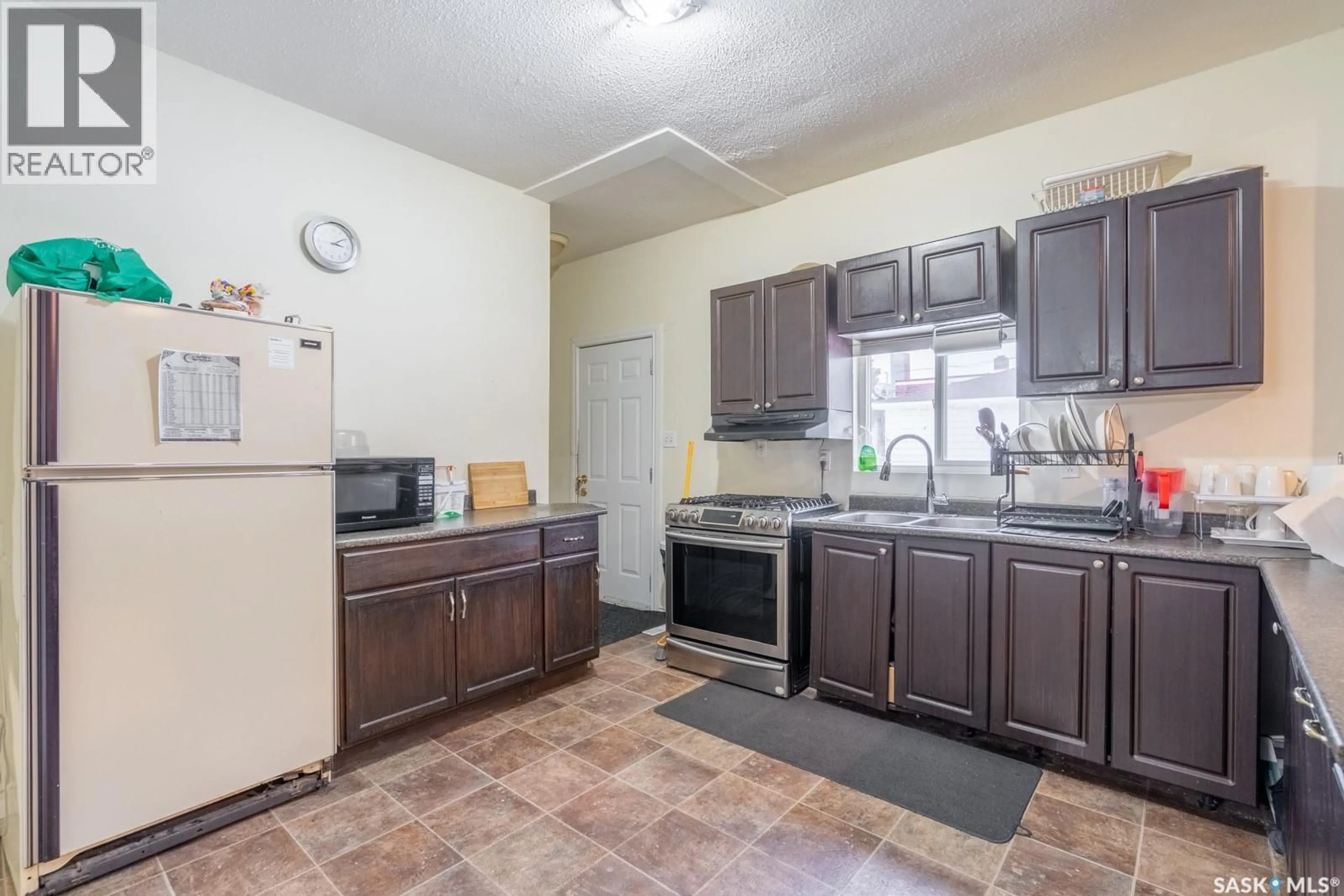 Standard kitchen, unknown for 1447 RAE STREET, Regina Saskatchewan S4T2C5